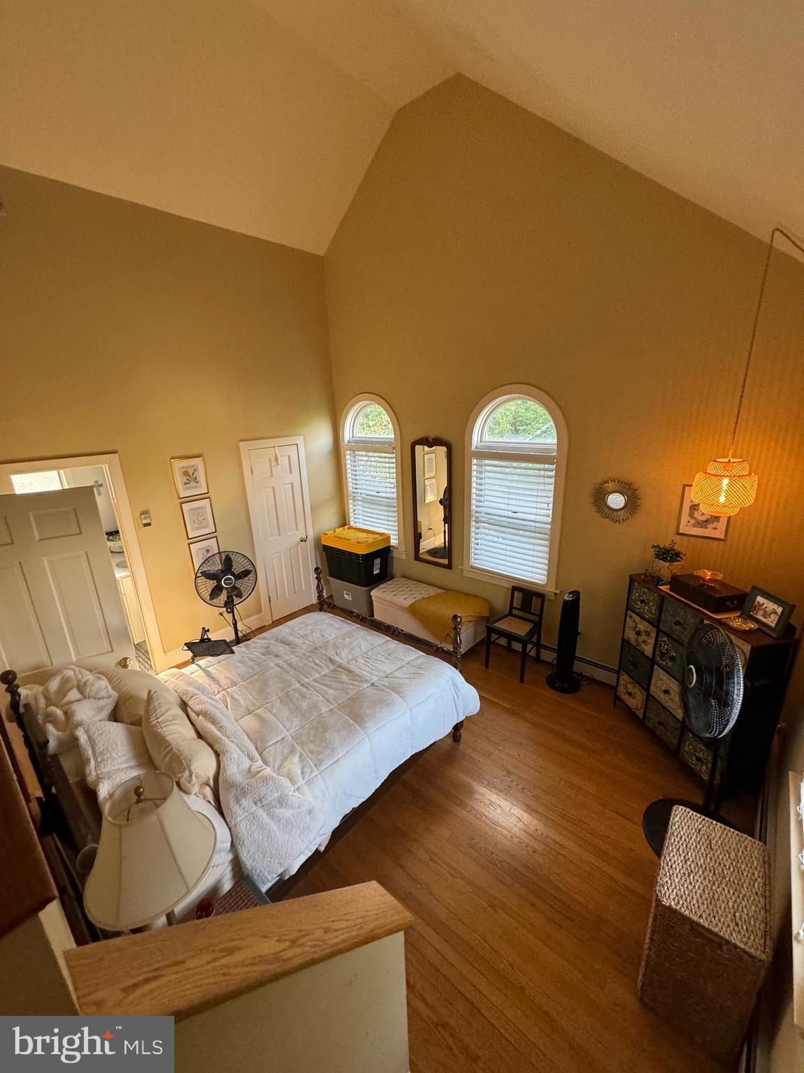 CLARENDON - Residential Lease