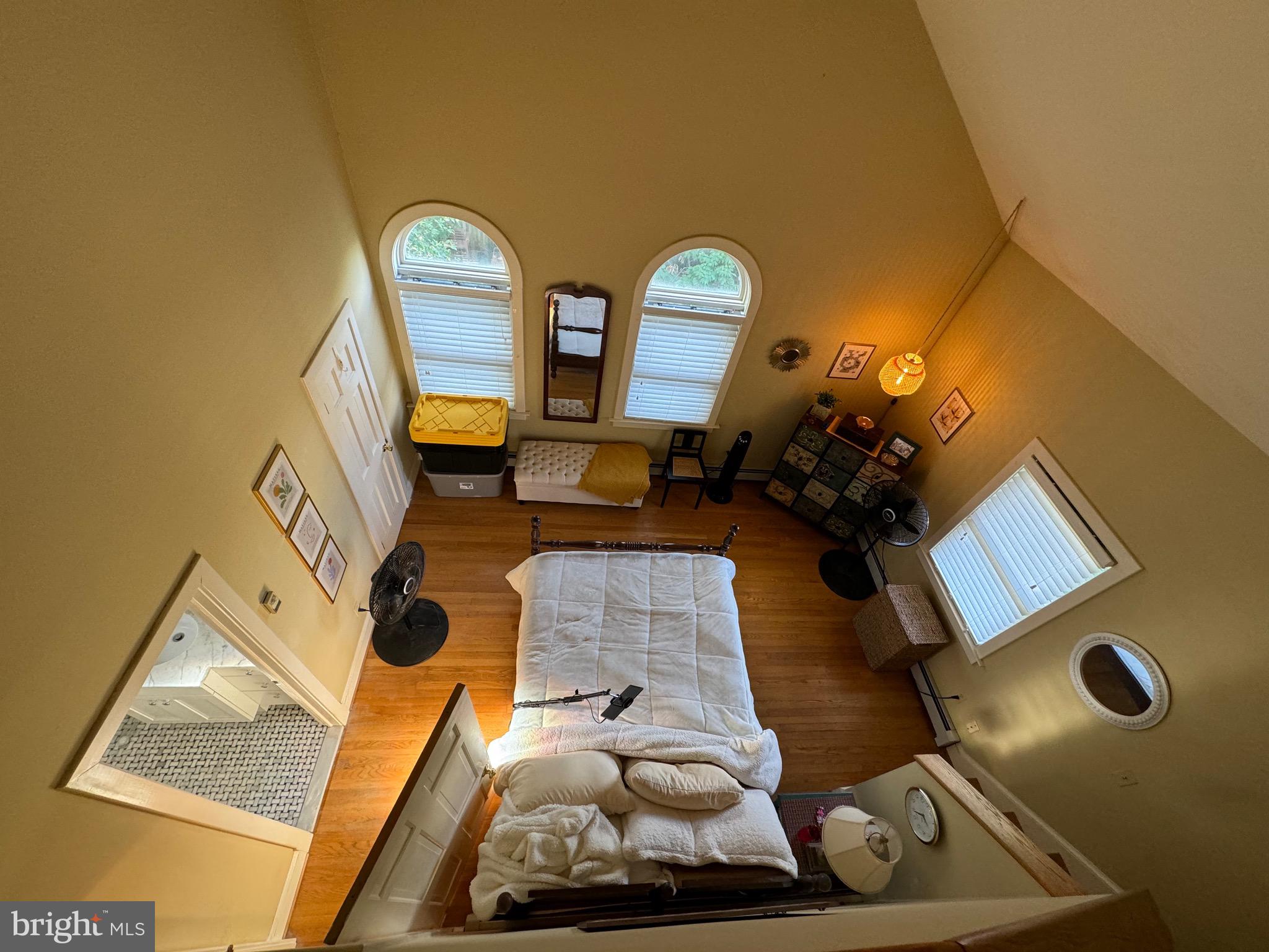 CLARENDON - Residential Lease