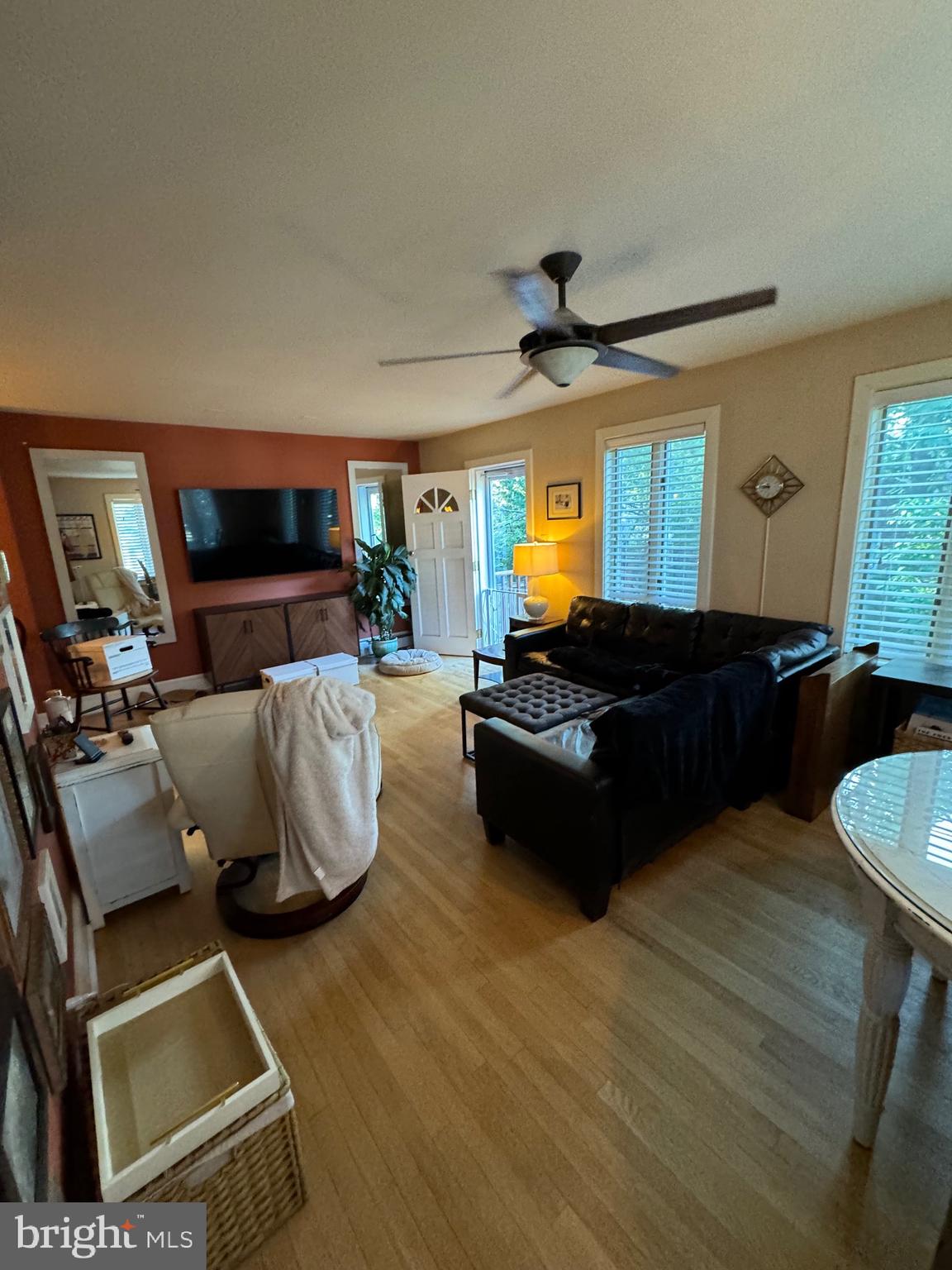 CLARENDON - Residential Lease