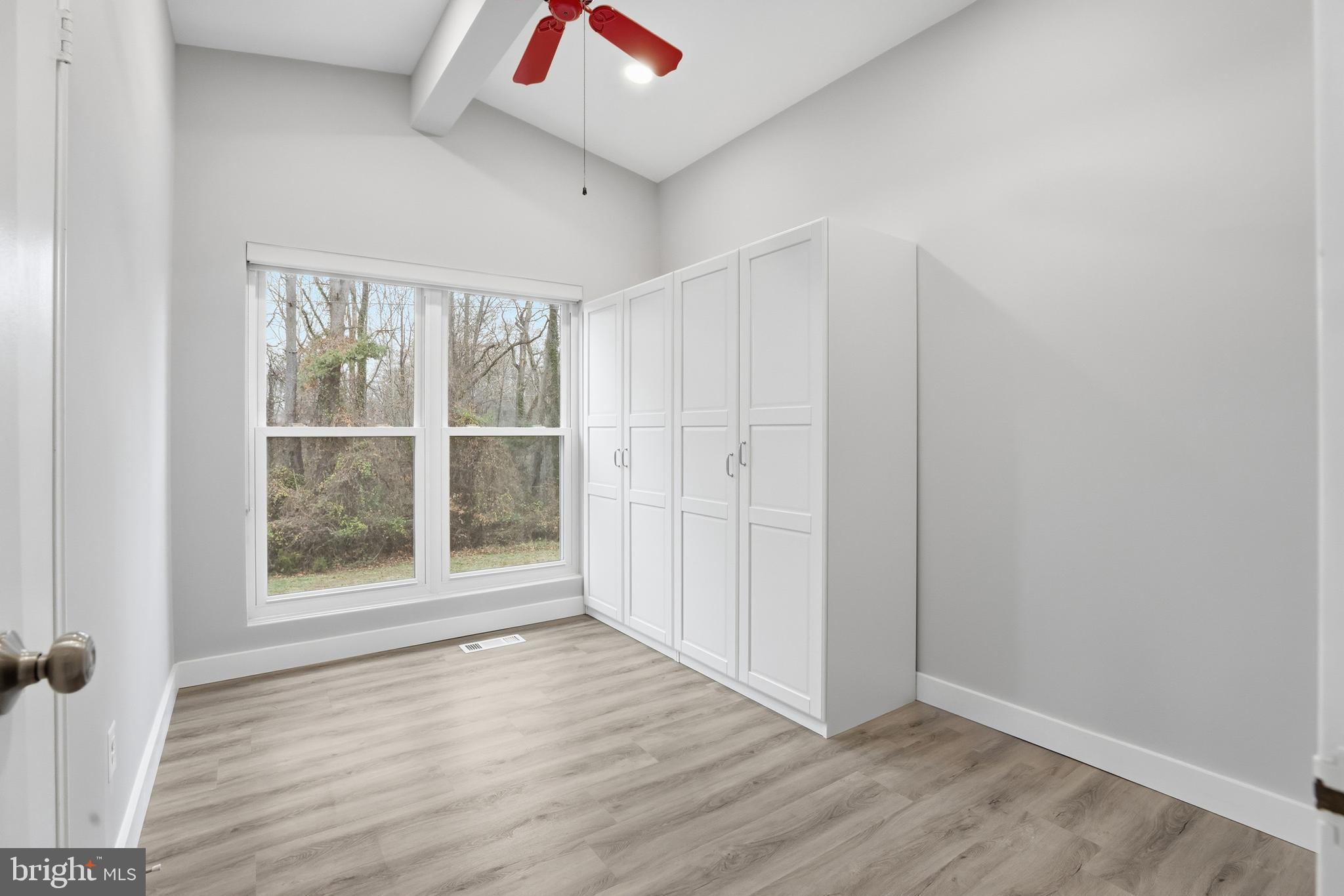 GRASS RIDGE - Residential Lease