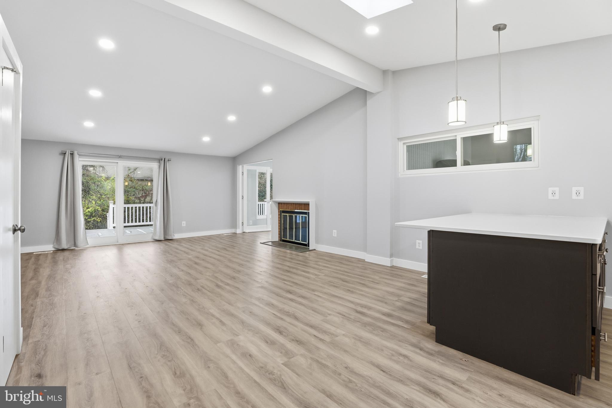 GRASS RIDGE - Residential Lease