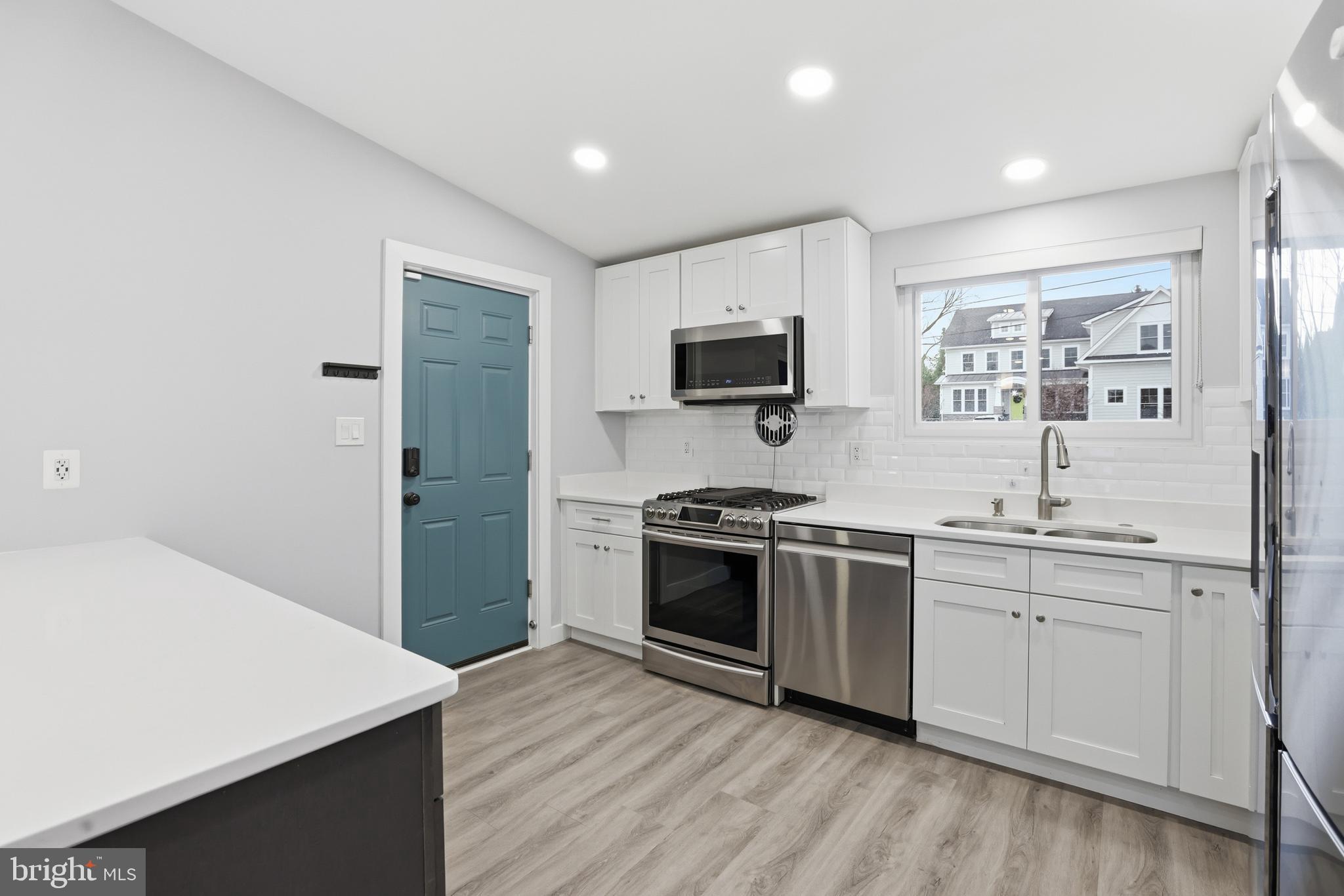 GRASS RIDGE - Residential Lease