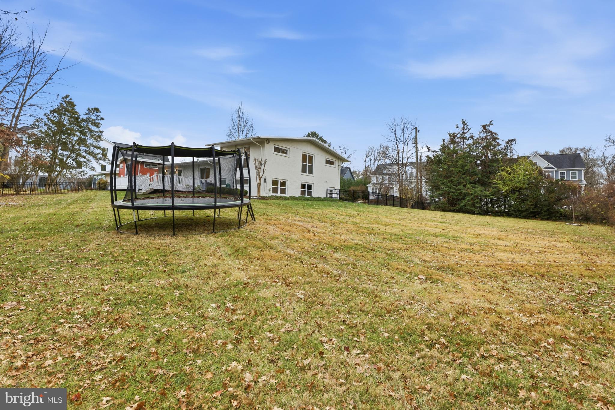 GRASS RIDGE - Residential Lease