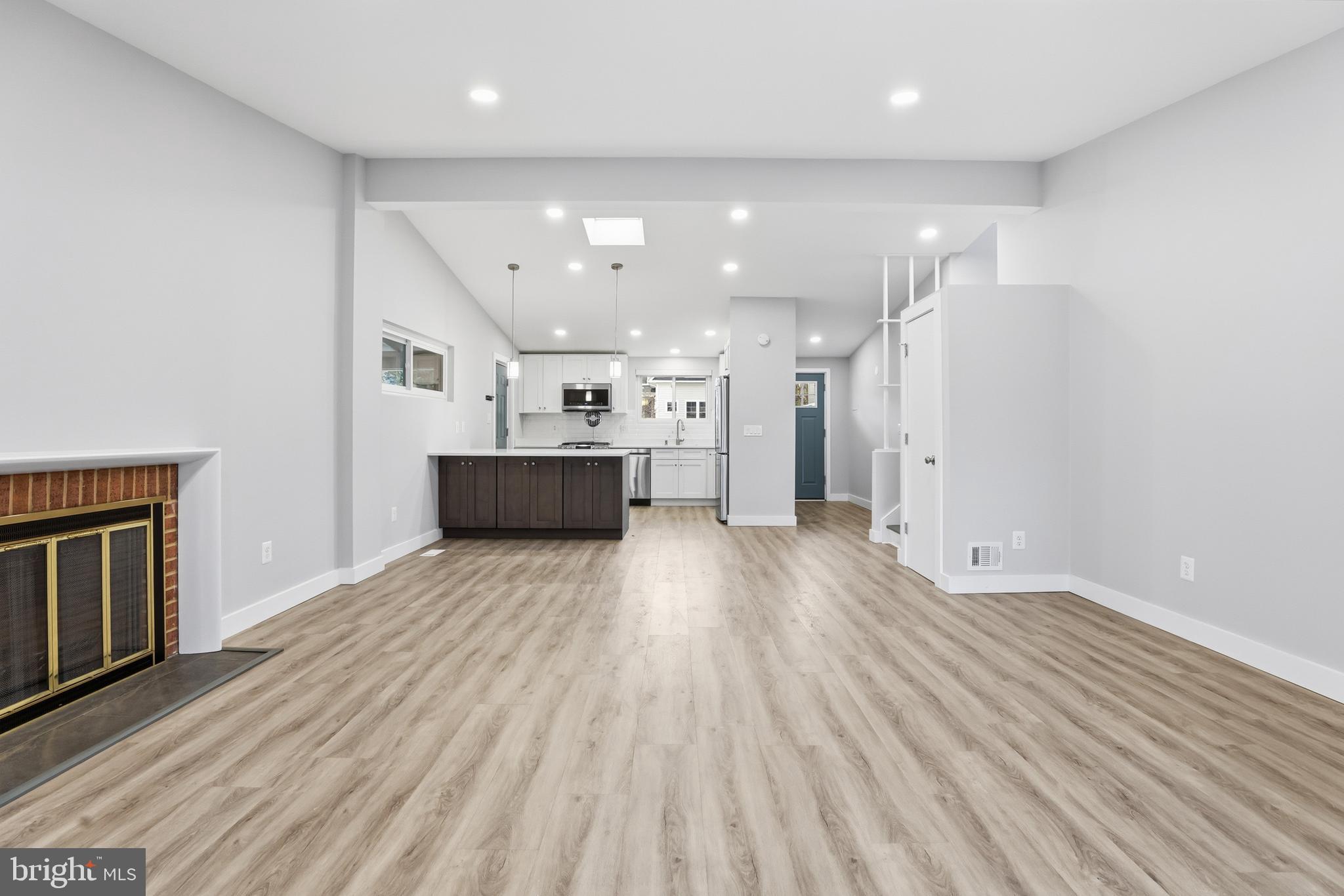 GRASS RIDGE - Residential Lease