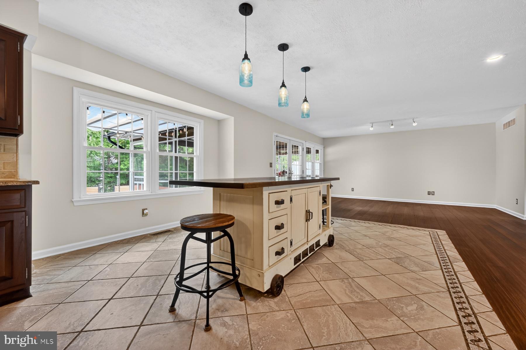 HARDESTY ESTATES - Residential