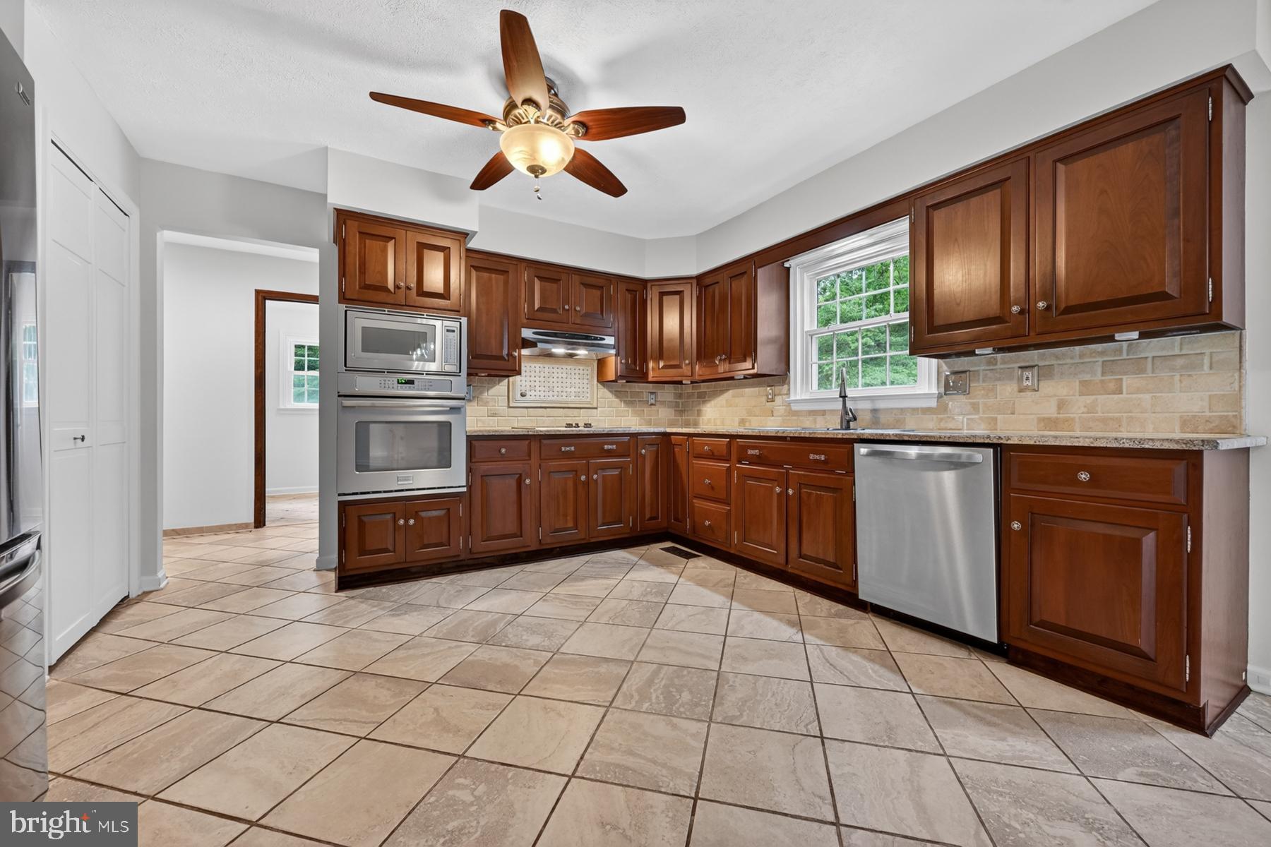 HARDESTY ESTATES - Residential