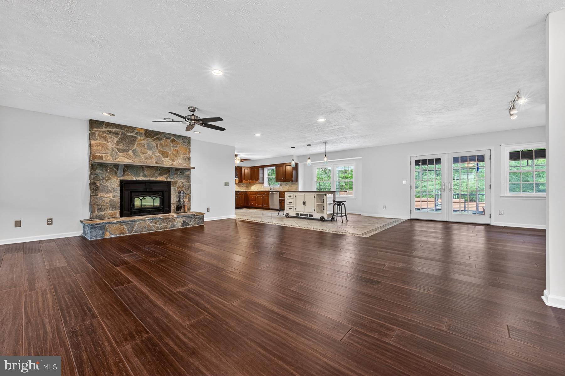 HARDESTY ESTATES - Residential