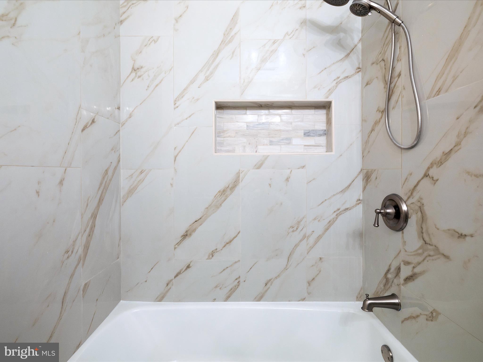 BRIAR VILLAGE PLAT 1 - Residential