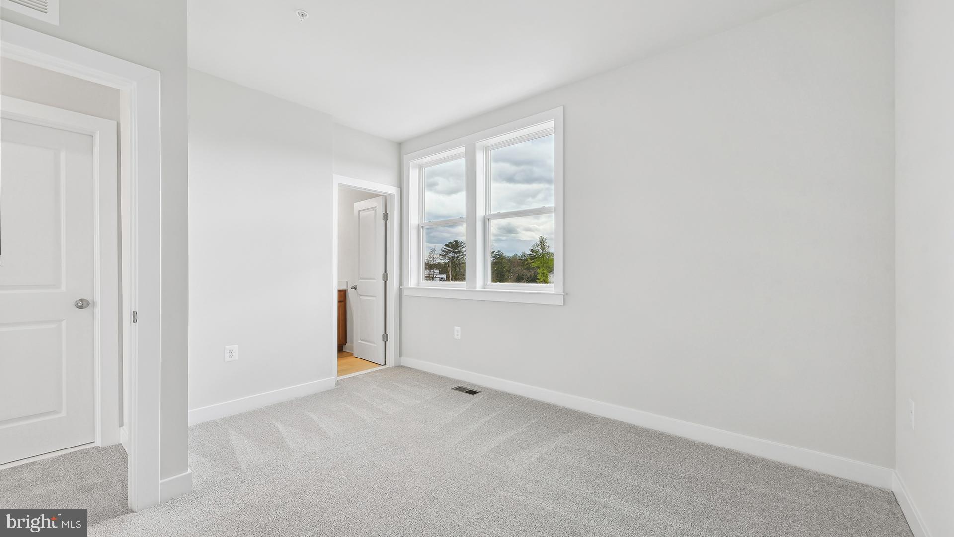 NORTHFAX WEST - Residential