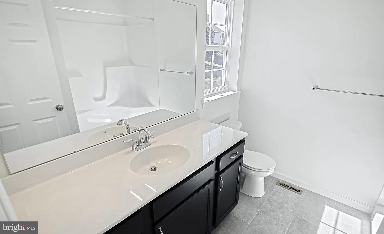 NORTH RIDGE - Residential Lease