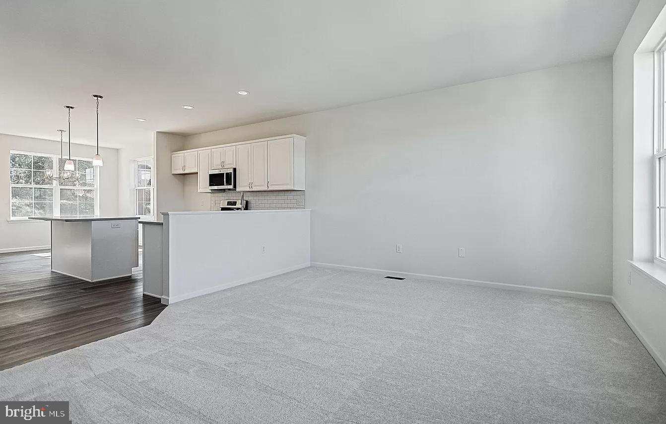 NORTH RIDGE - Residential Lease