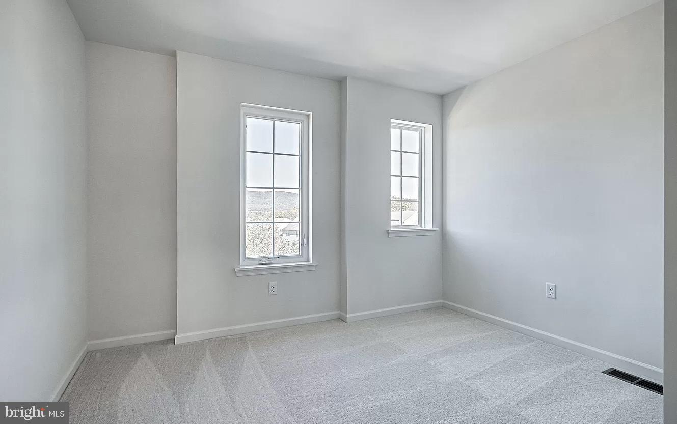 NORTH RIDGE - Residential Lease