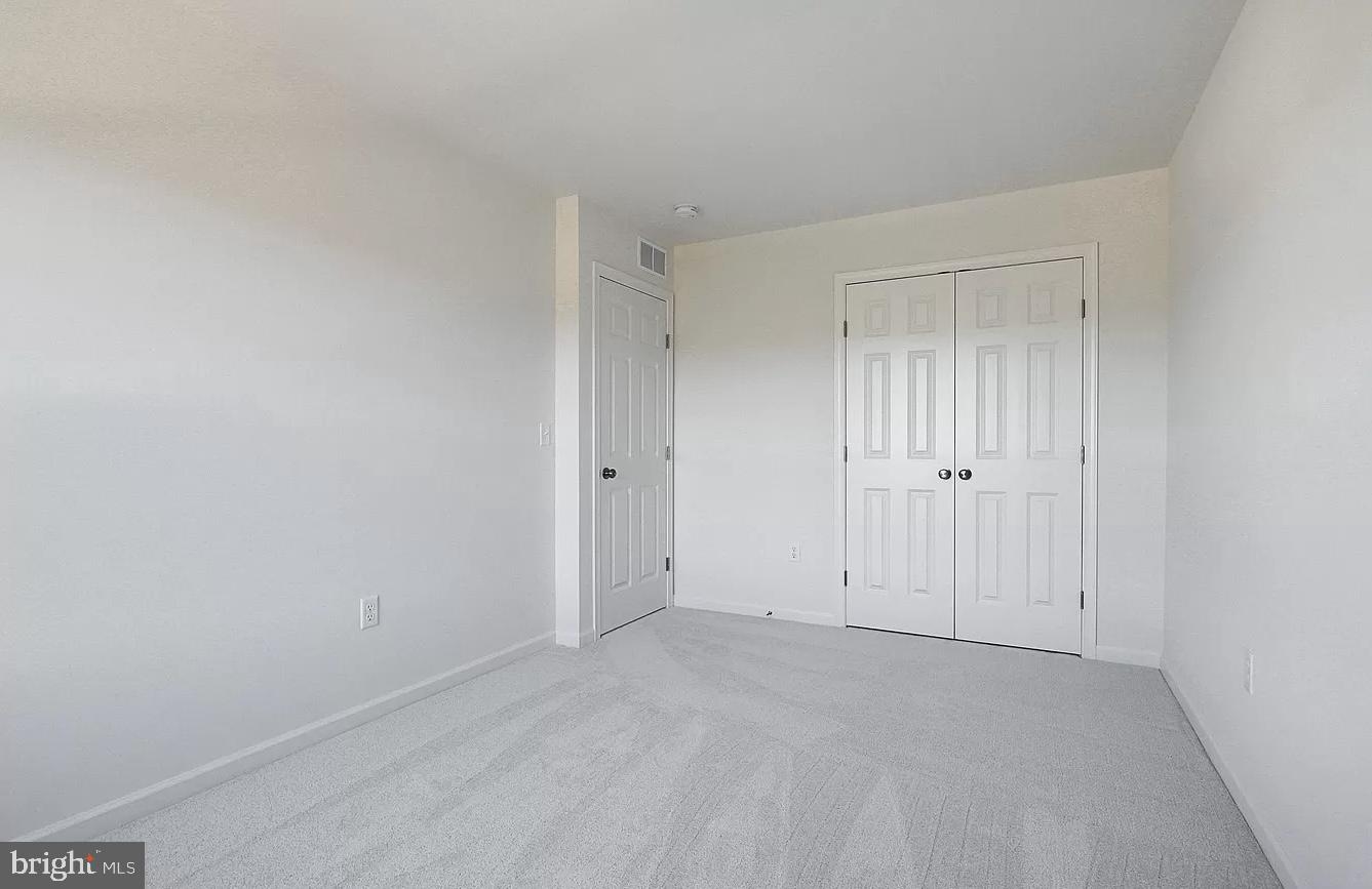 NORTH RIDGE - Residential Lease