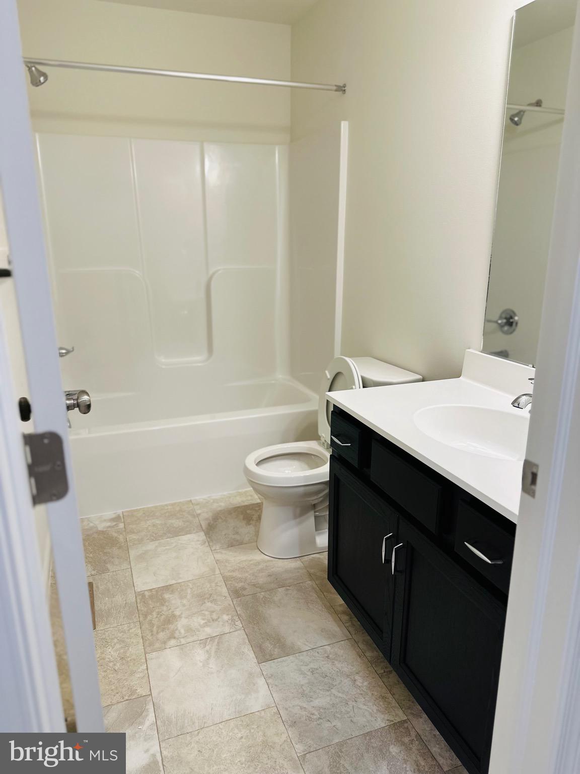 NORTH RIDGE - Residential Lease