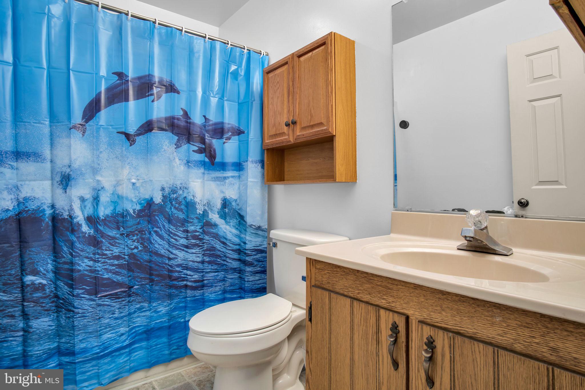 HAMPDEN COURT - Residential Lease