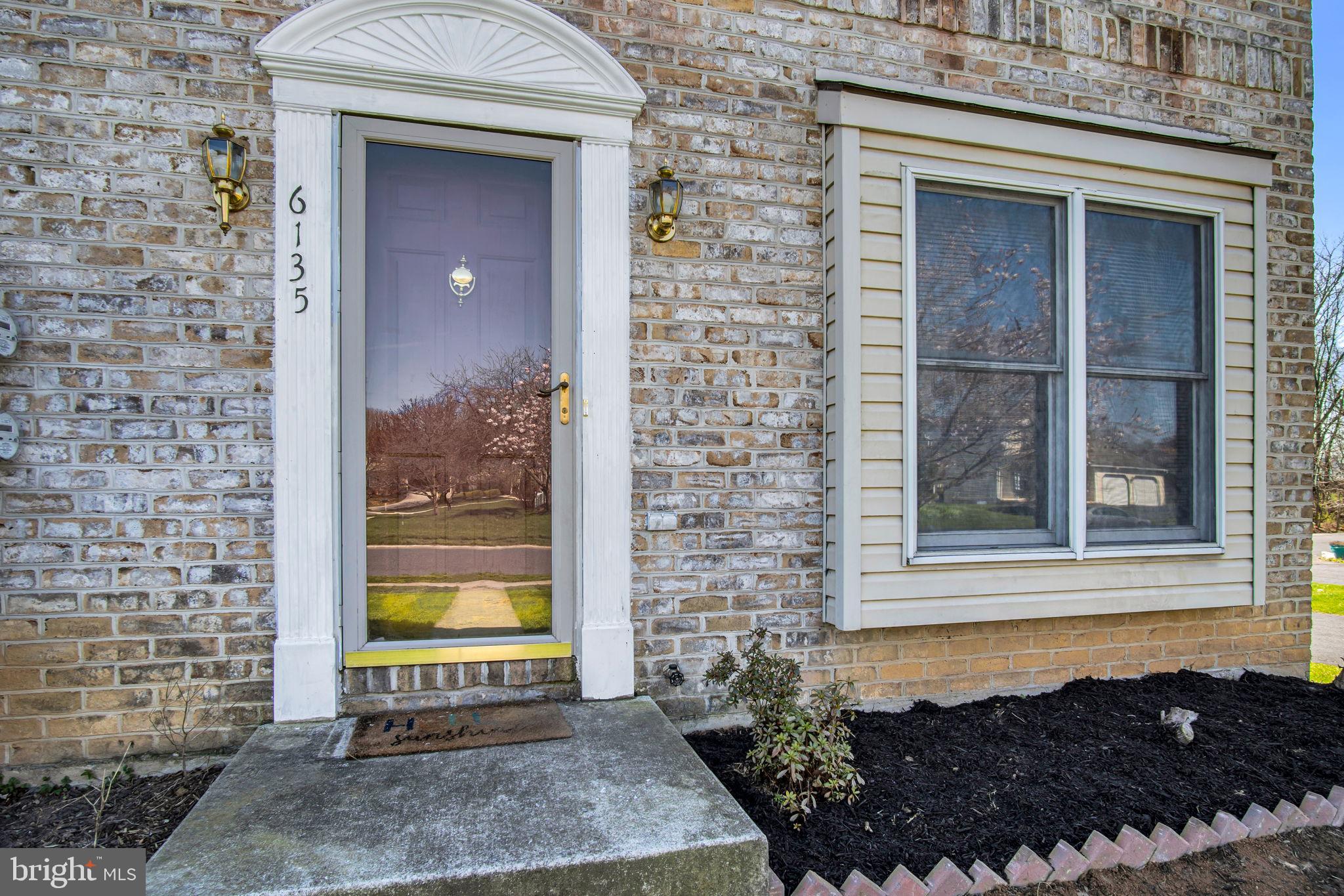 HAMPDEN COURT - Residential Lease