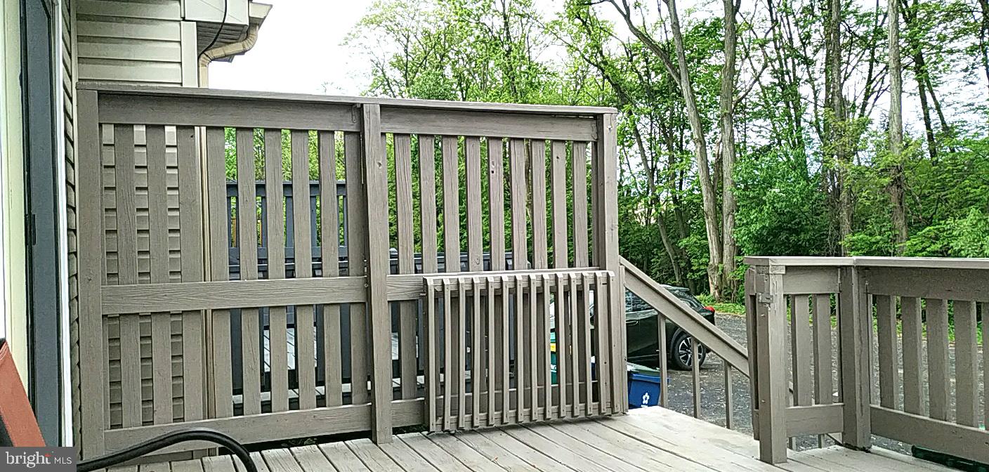 HAMPDEN COURT - Residential Lease