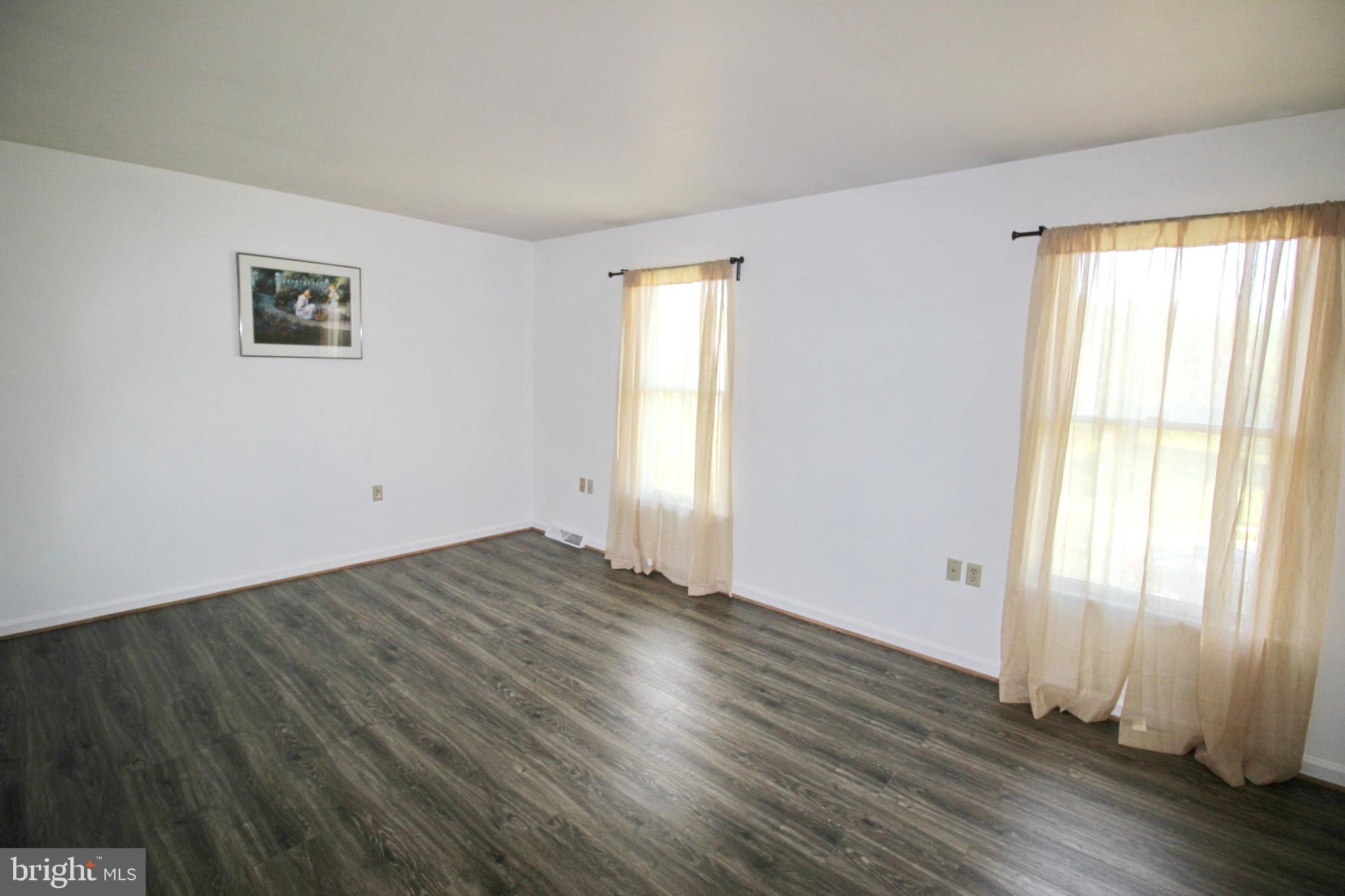 HAMPDEN COURT - Residential Lease