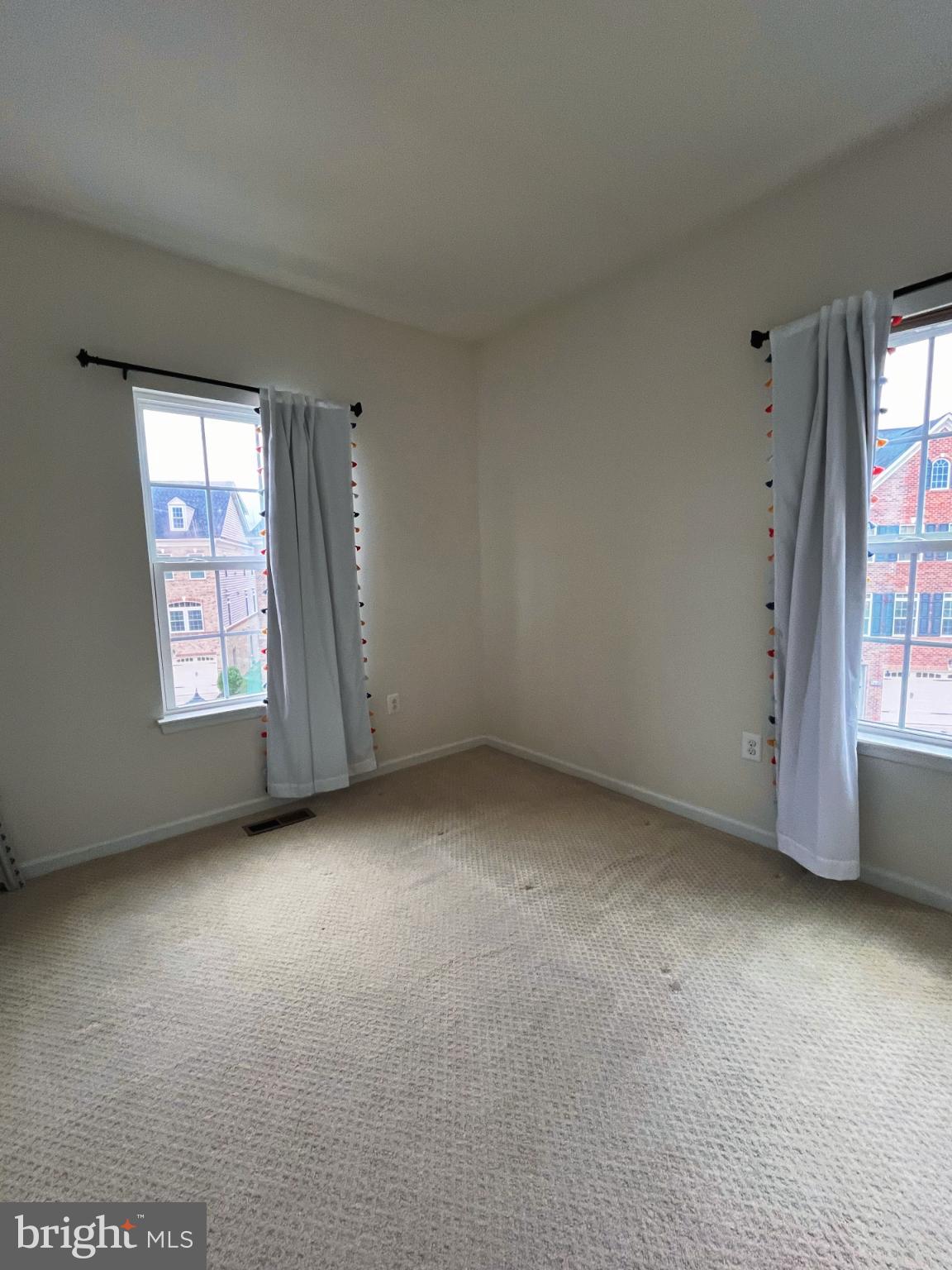 GREENBELT STATION - Residential