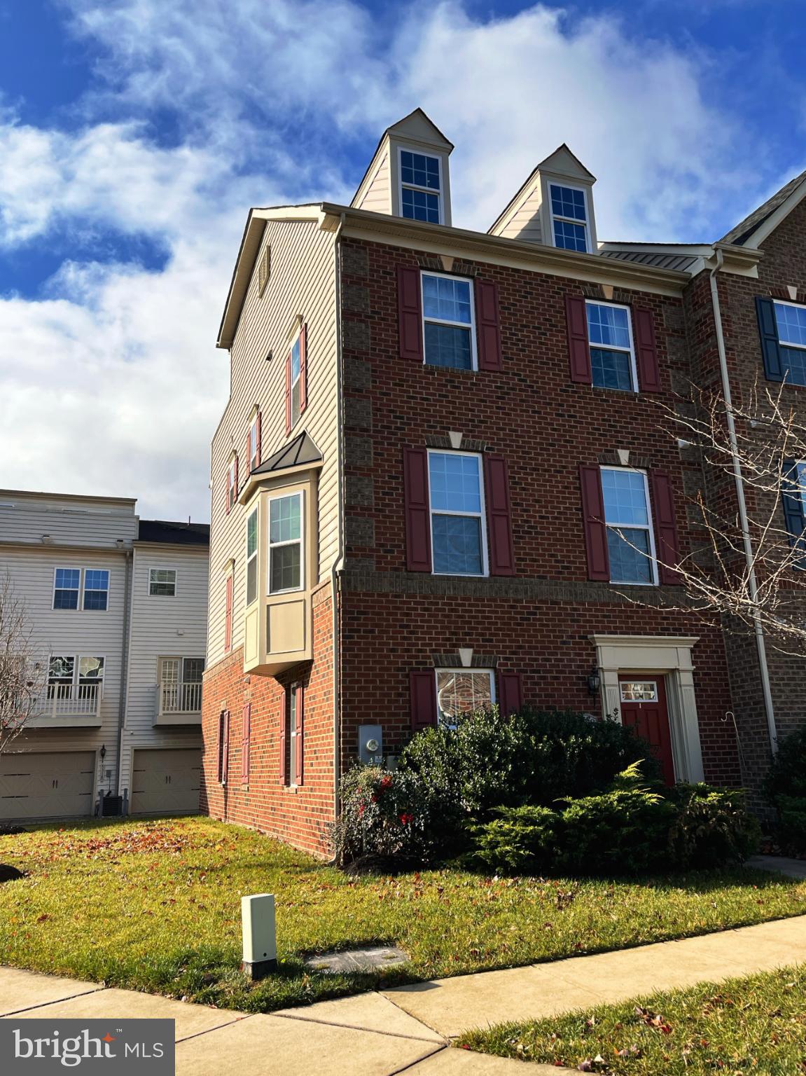 GREENBELT STATION - Residential