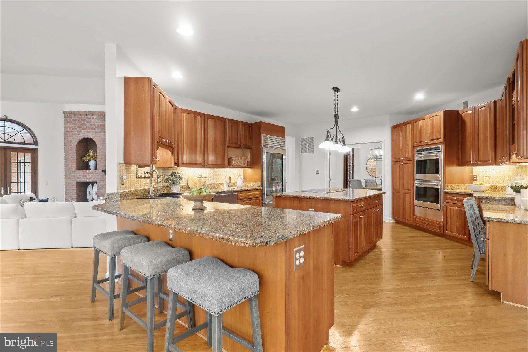 TRIADELPHIA WOODS - Residential