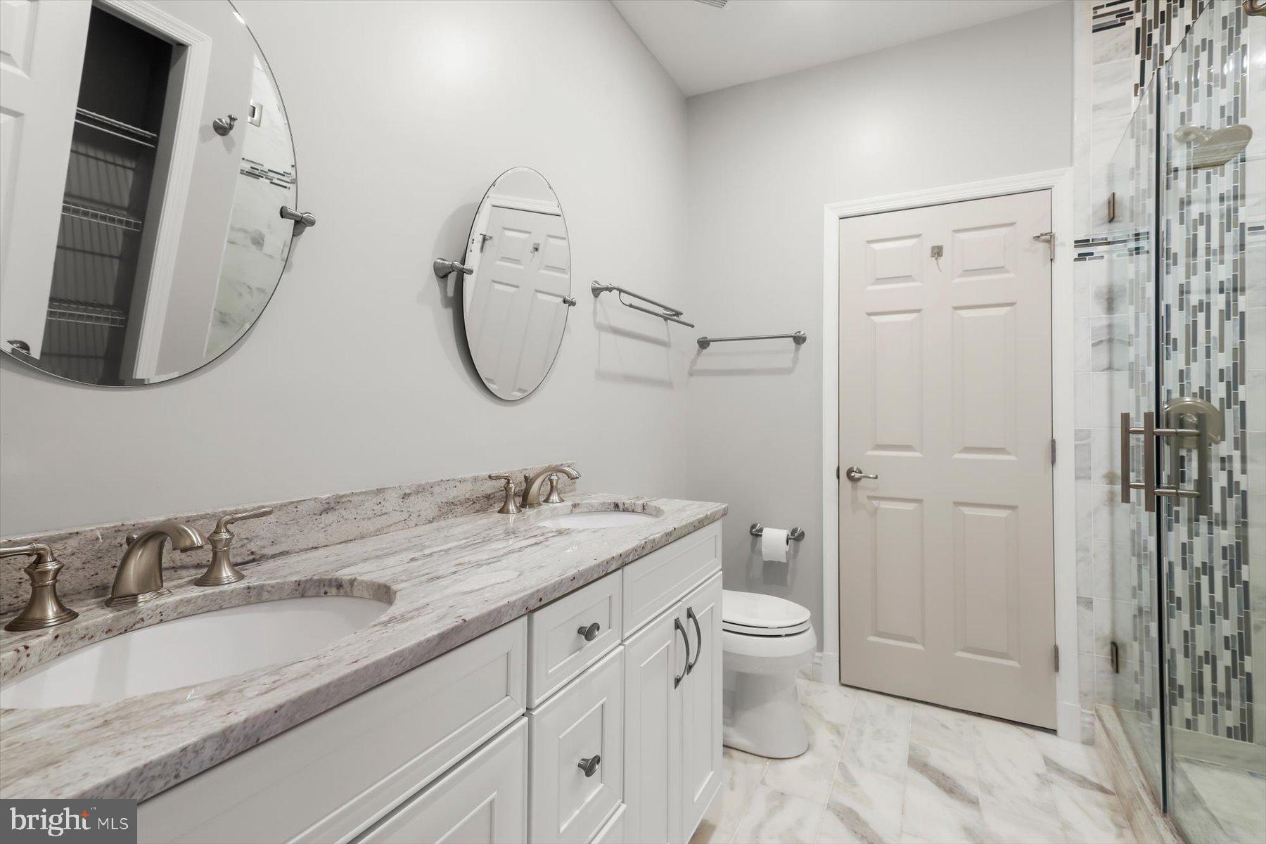 TRIADELPHIA WOODS - Residential