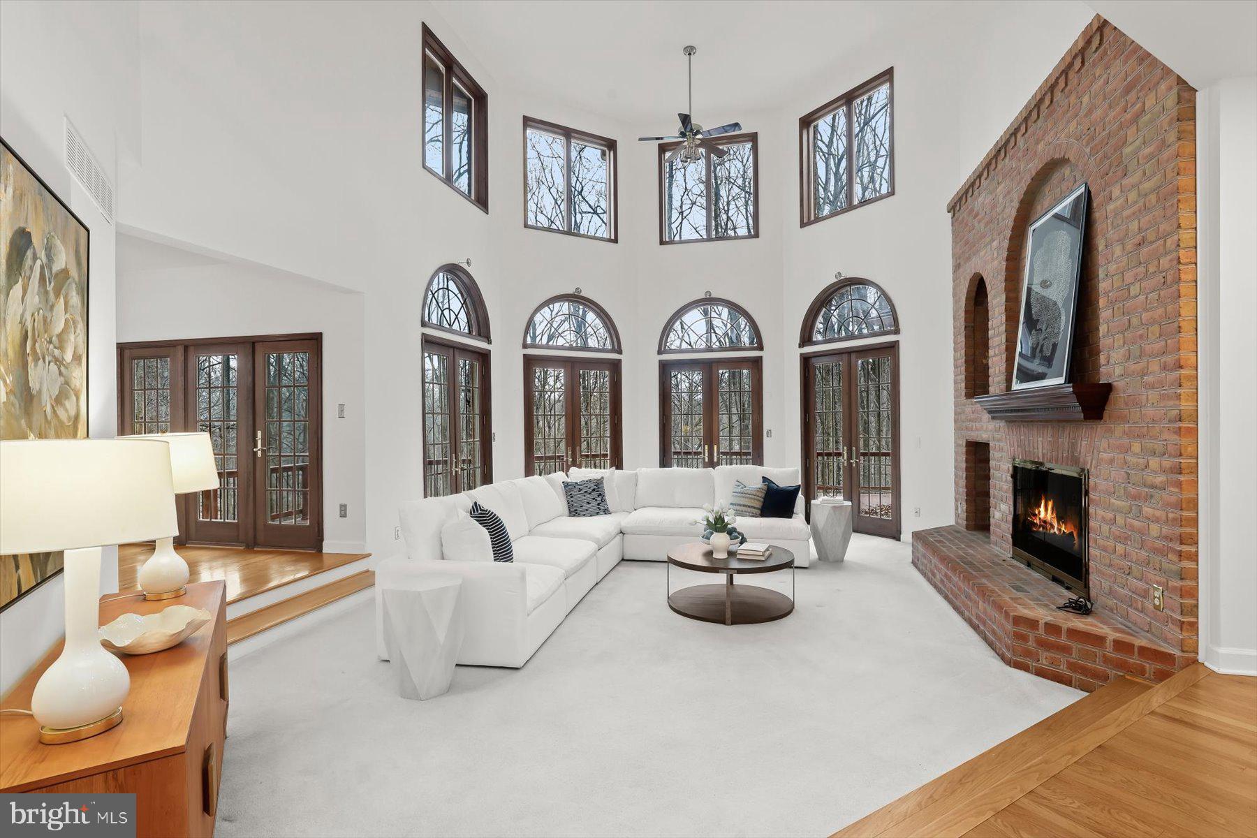 TRIADELPHIA WOODS - Residential