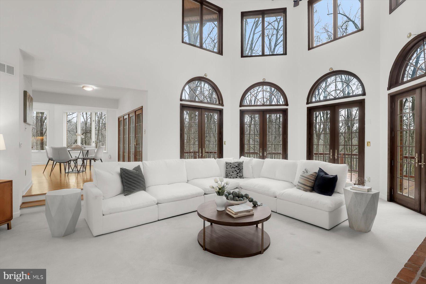 TRIADELPHIA WOODS - Residential