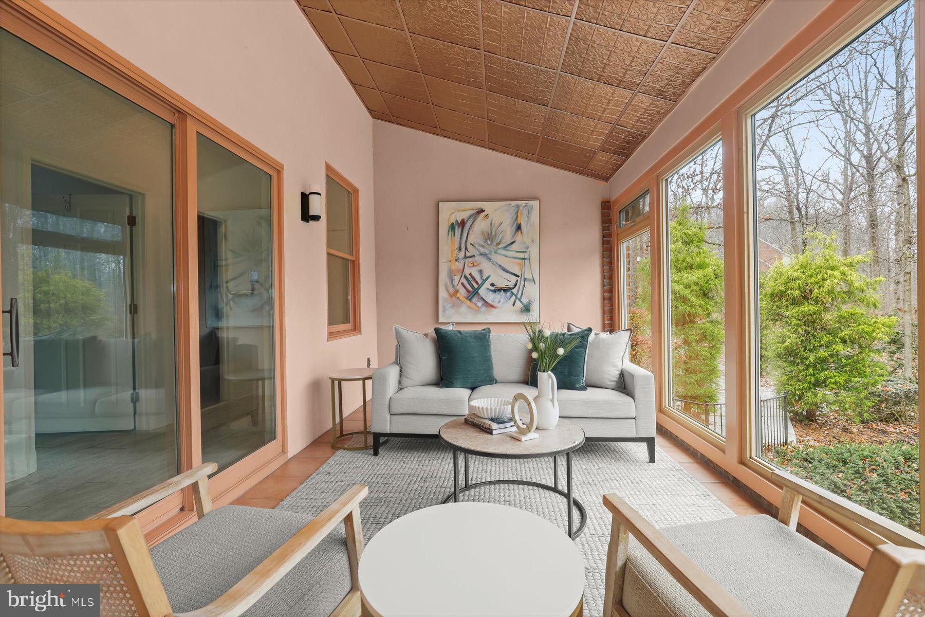 TRIADELPHIA WOODS - Residential