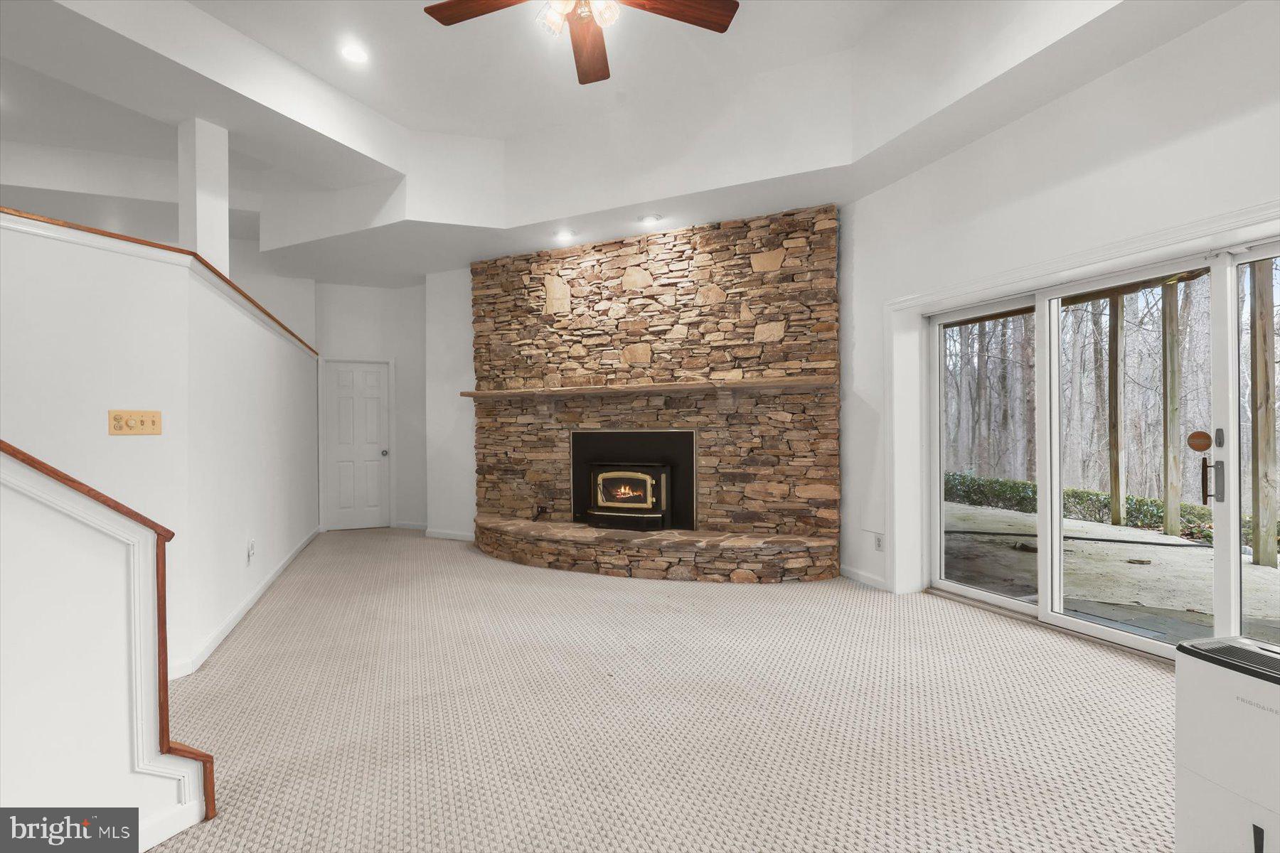 TRIADELPHIA WOODS - Residential