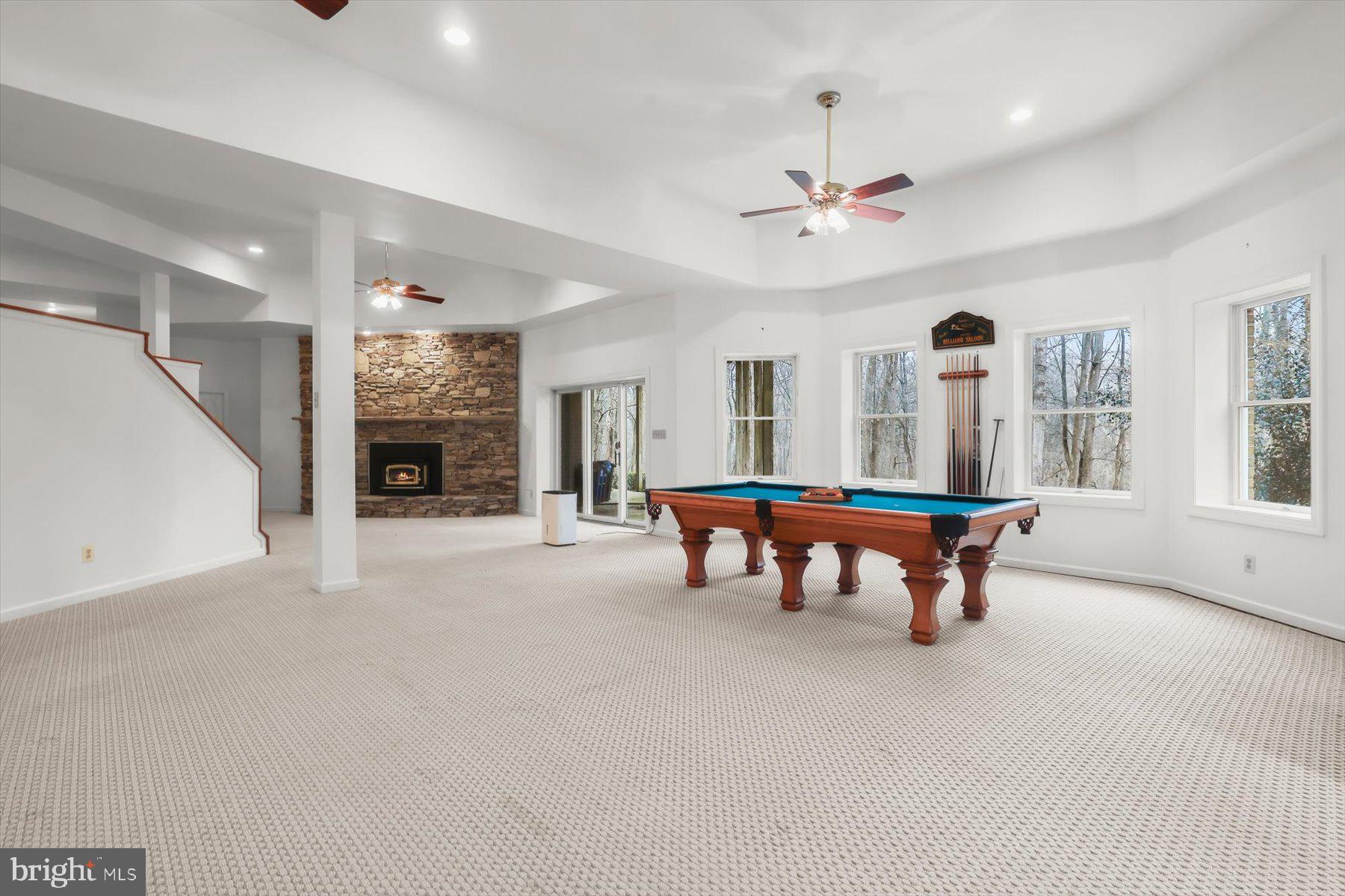 TRIADELPHIA WOODS - Residential