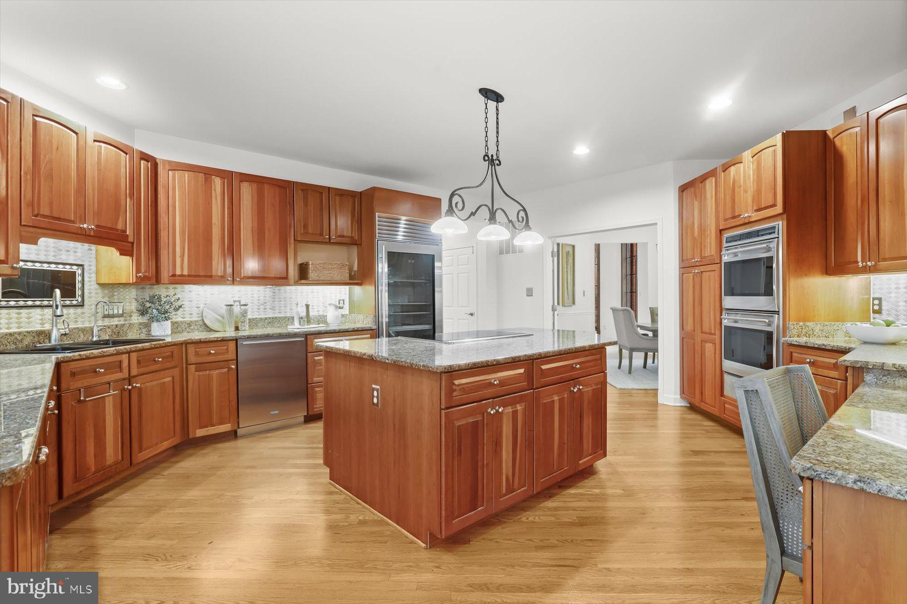 TRIADELPHIA WOODS - Residential