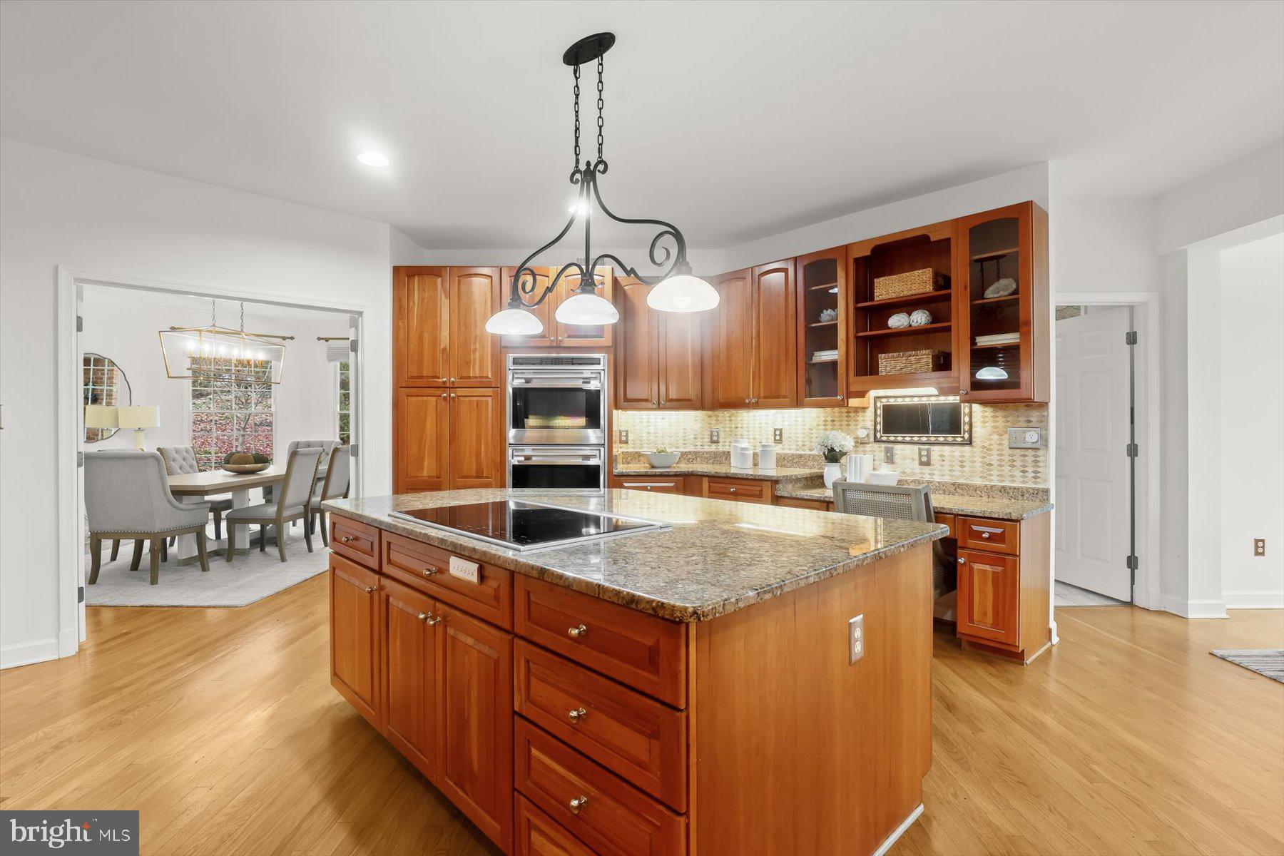 TRIADELPHIA WOODS - Residential