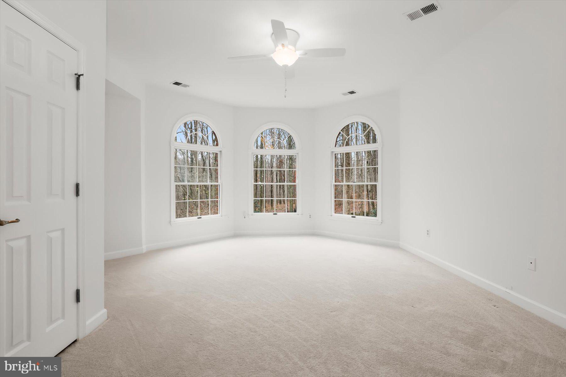 TRIADELPHIA WOODS - Residential