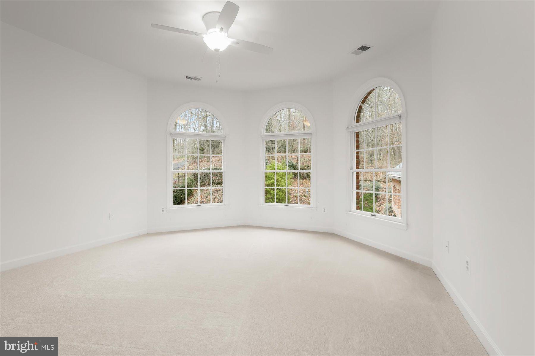 TRIADELPHIA WOODS - Residential