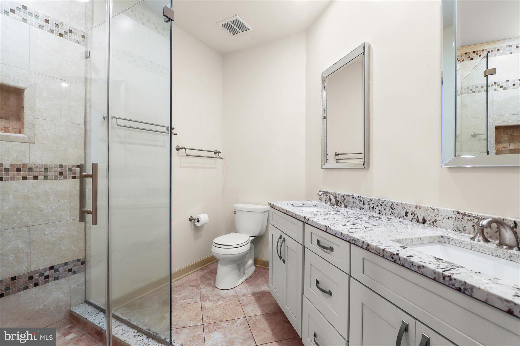 TRIADELPHIA WOODS - Residential