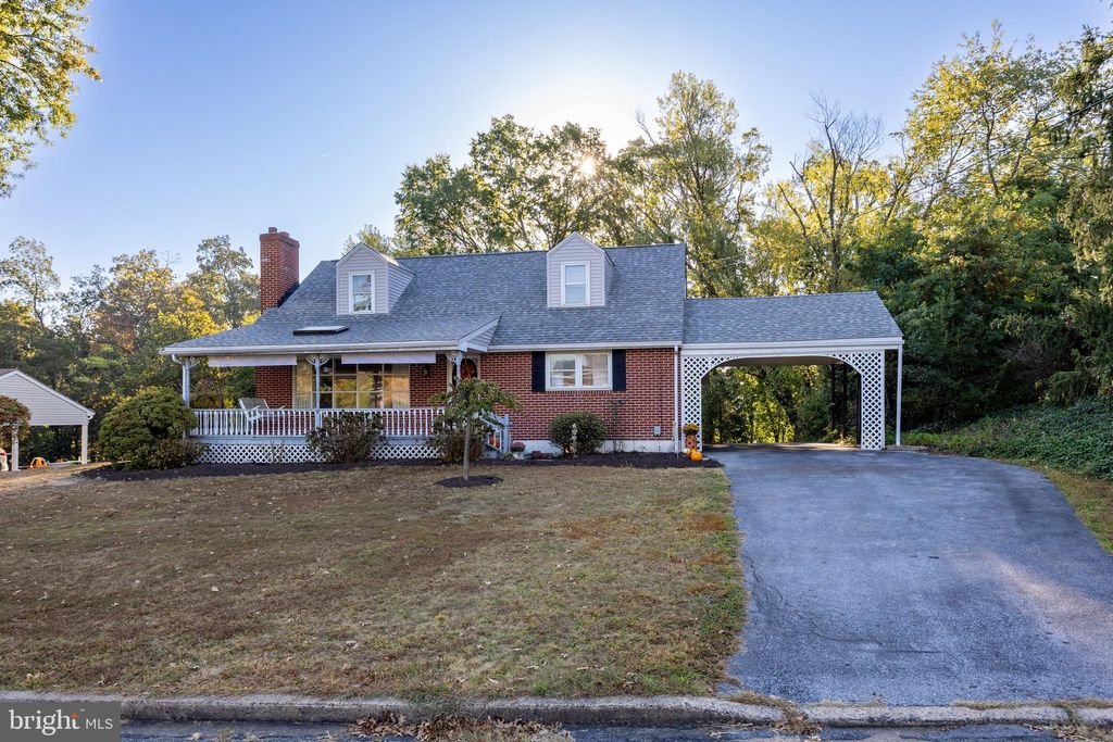 Photo of 2264 Horseshoe Drive, POTTSTOWN, PA 19464 (MLS # PAMC2157254)