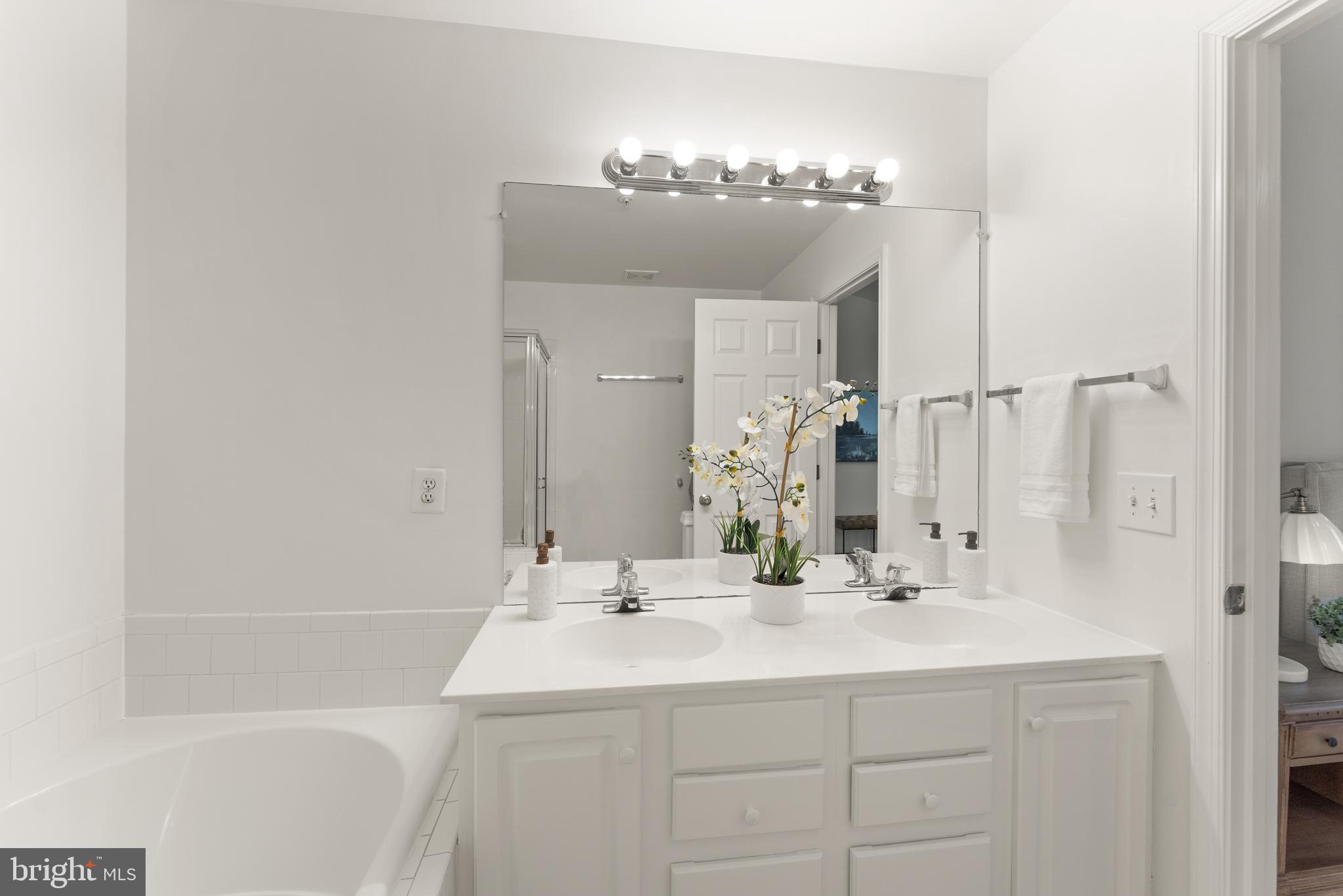 CHATHAM GREEN CONDOMINIUM - Residential