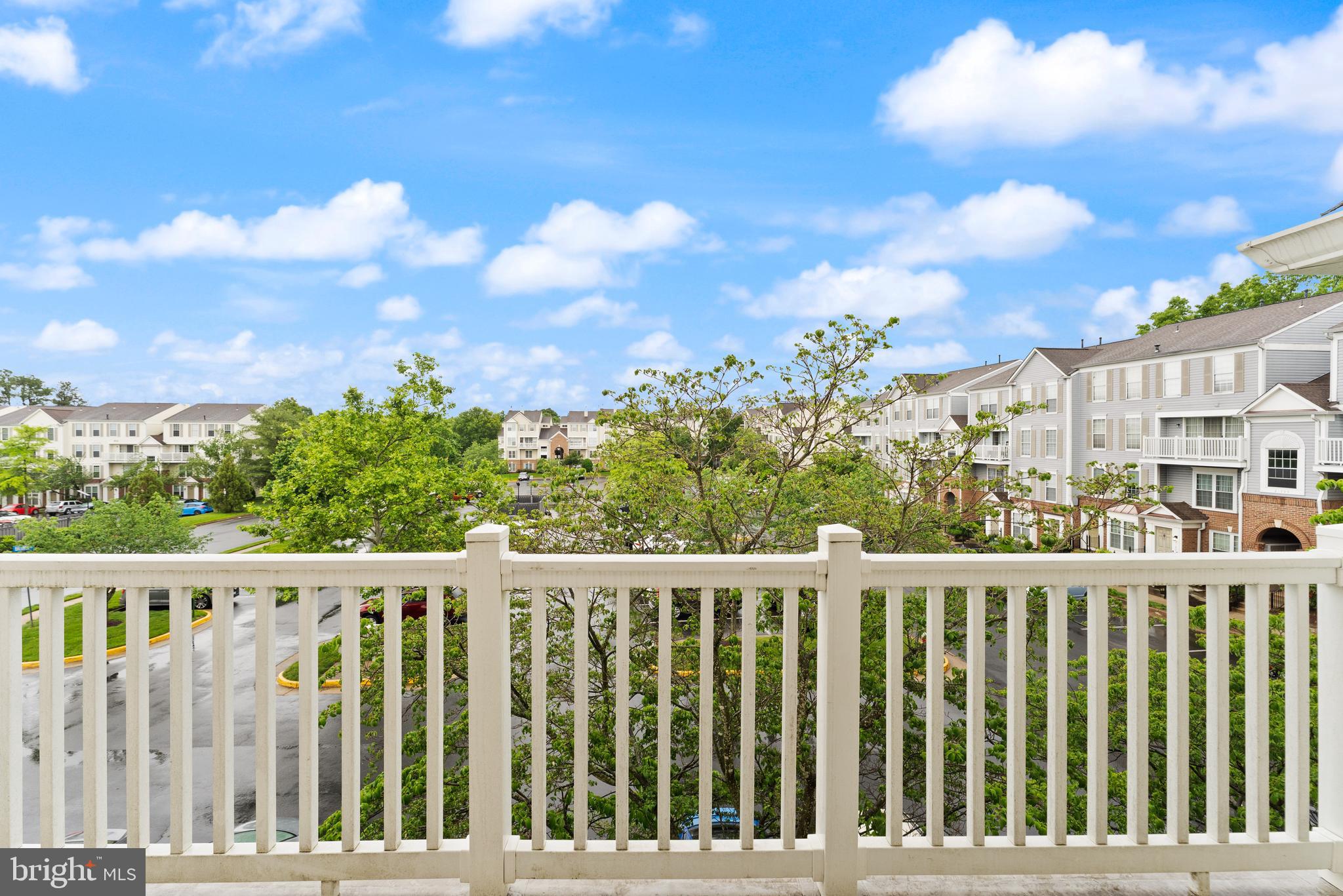 CHATHAM GREEN CONDOMINIUM - Residential