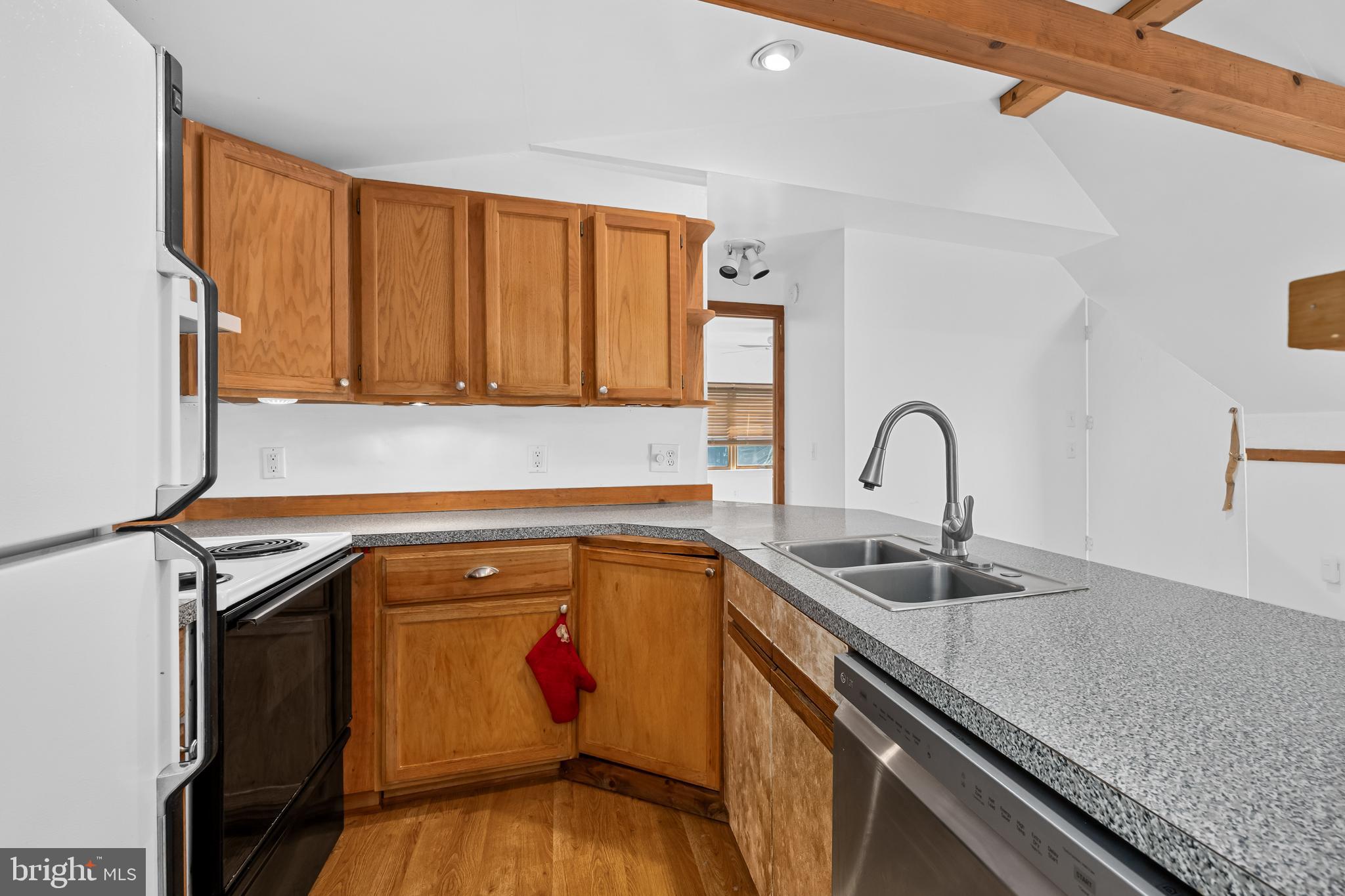 FOXCHASE - Residential