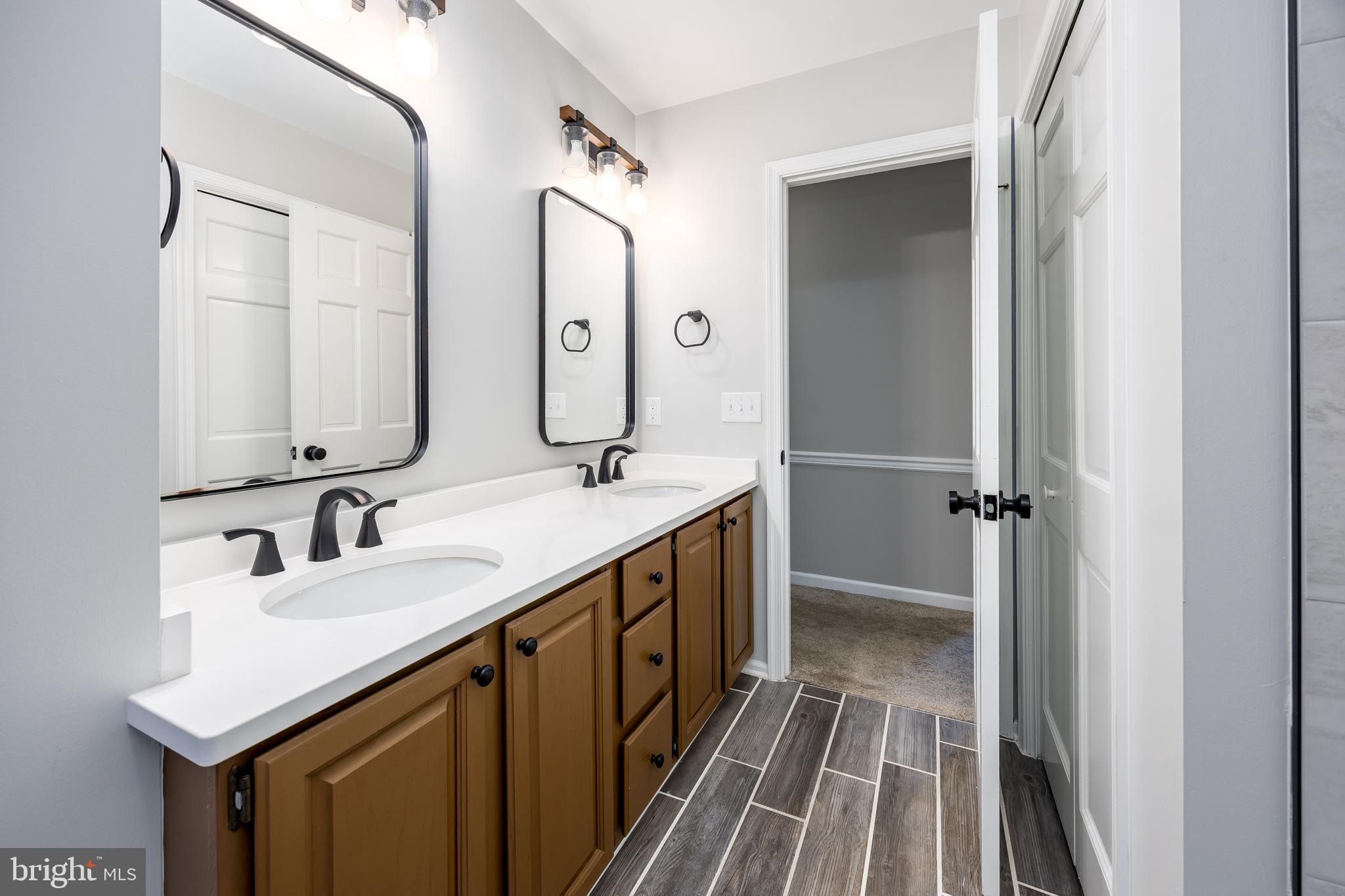 FOXCHASE - Residential