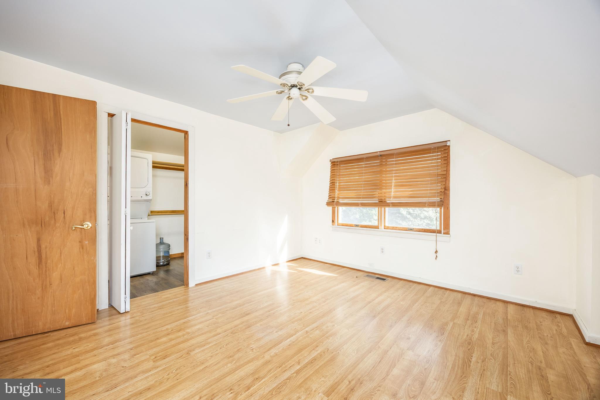 FOXCHASE - Residential