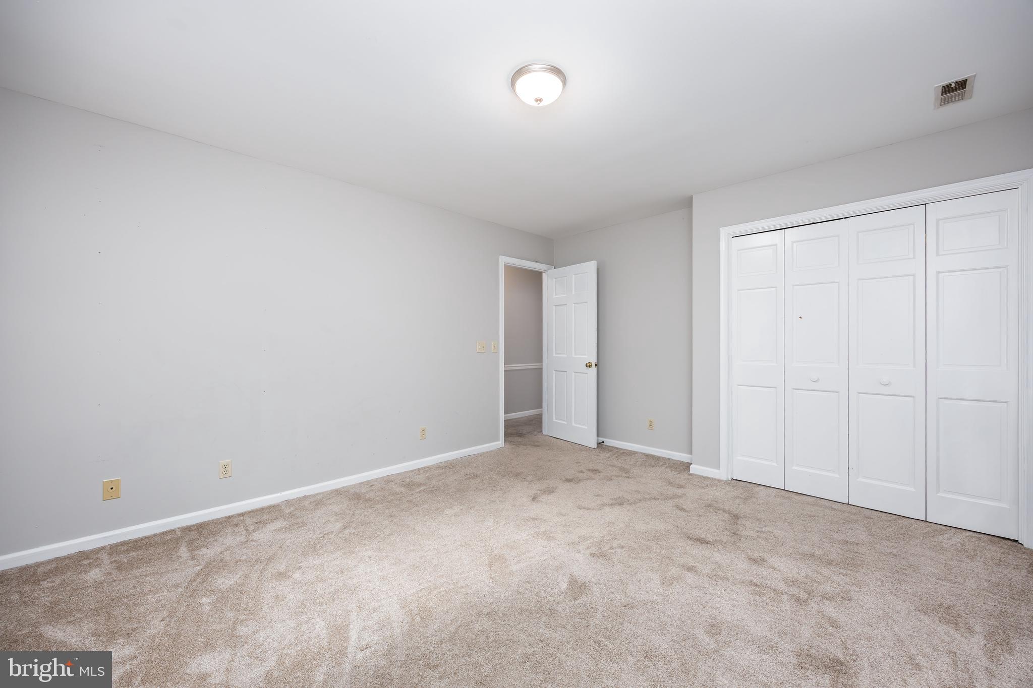 FOXCHASE - Residential