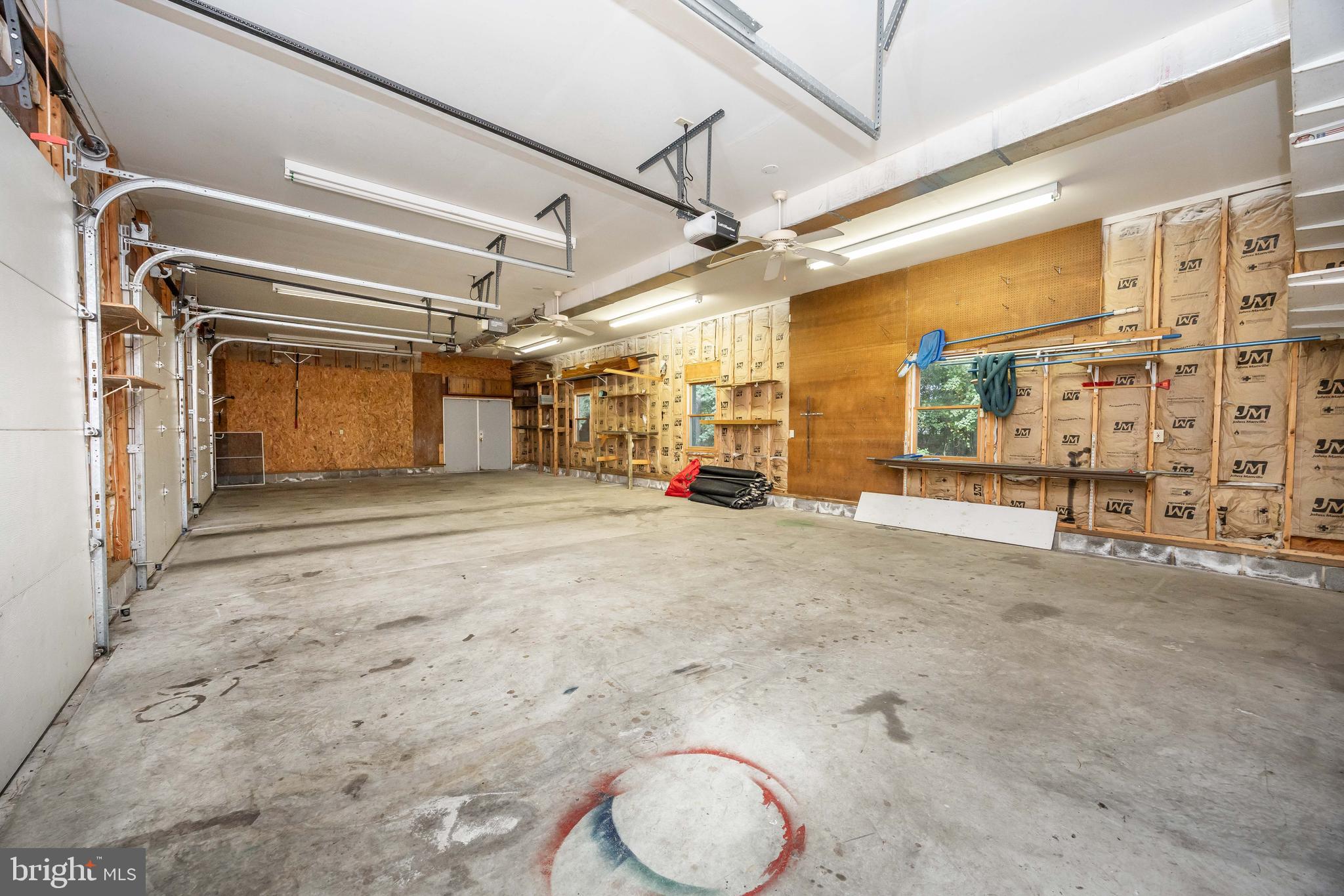 FOXCHASE - Residential