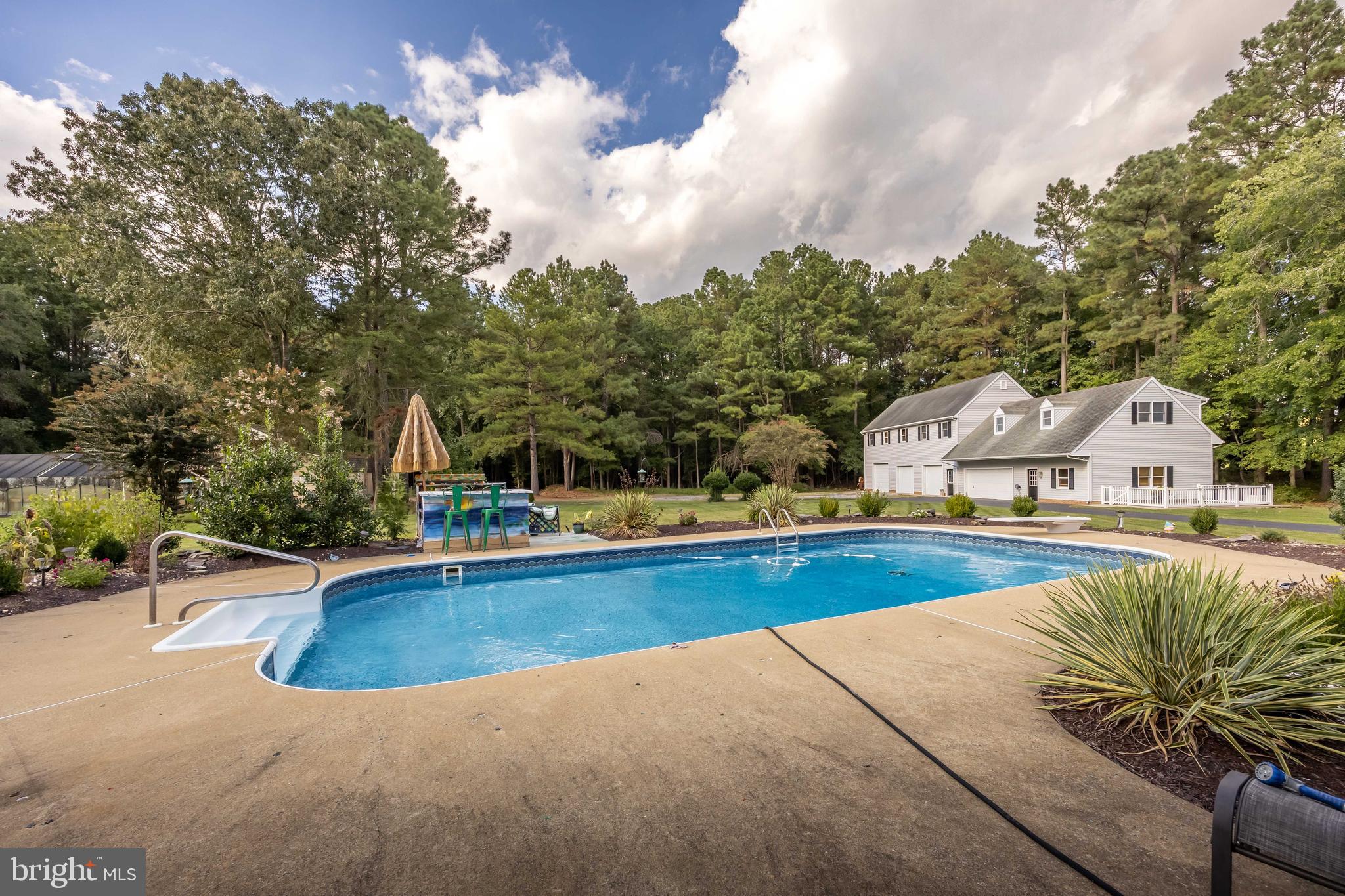 FOXCHASE - Residential