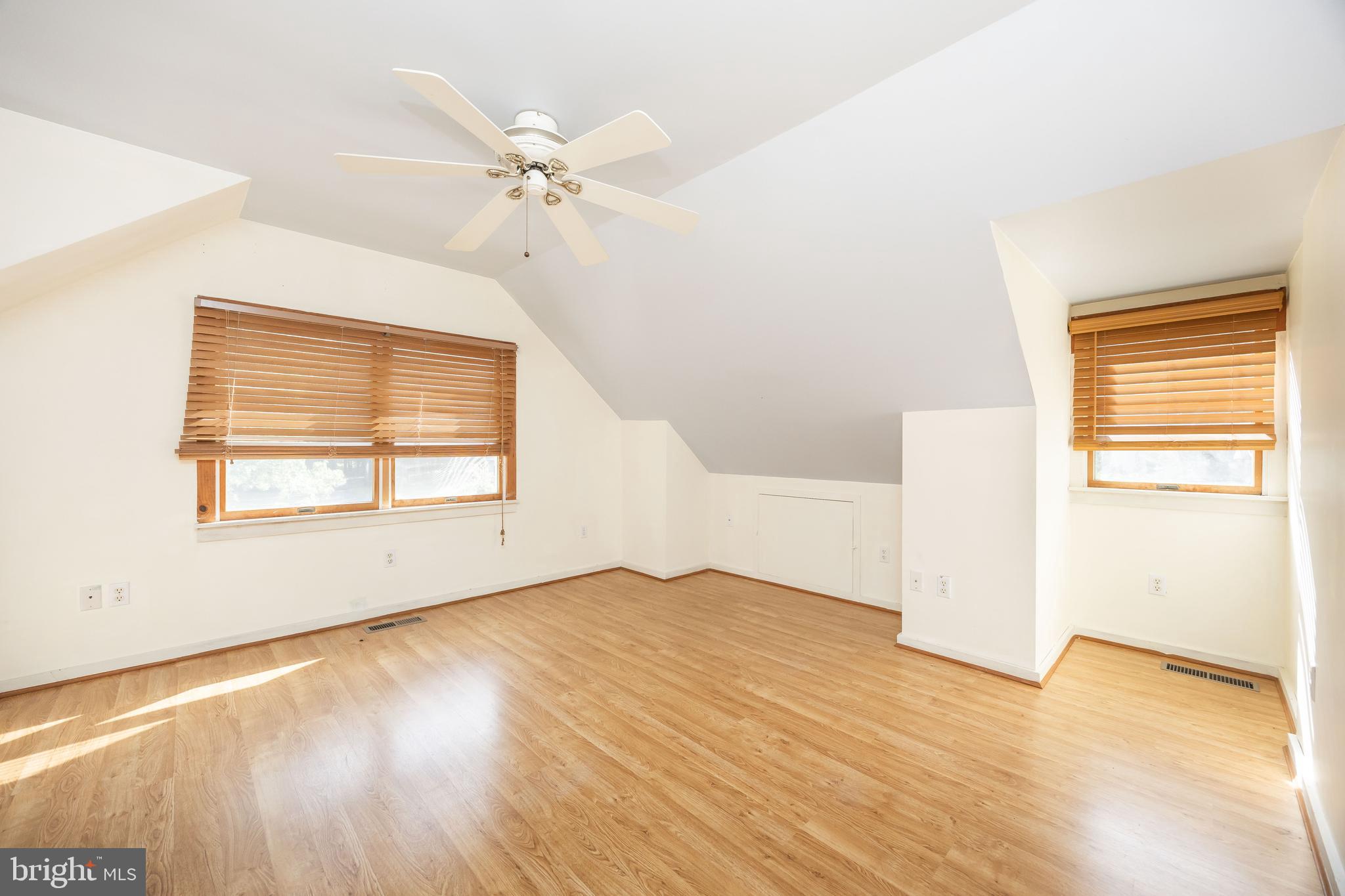 FOXCHASE - Residential