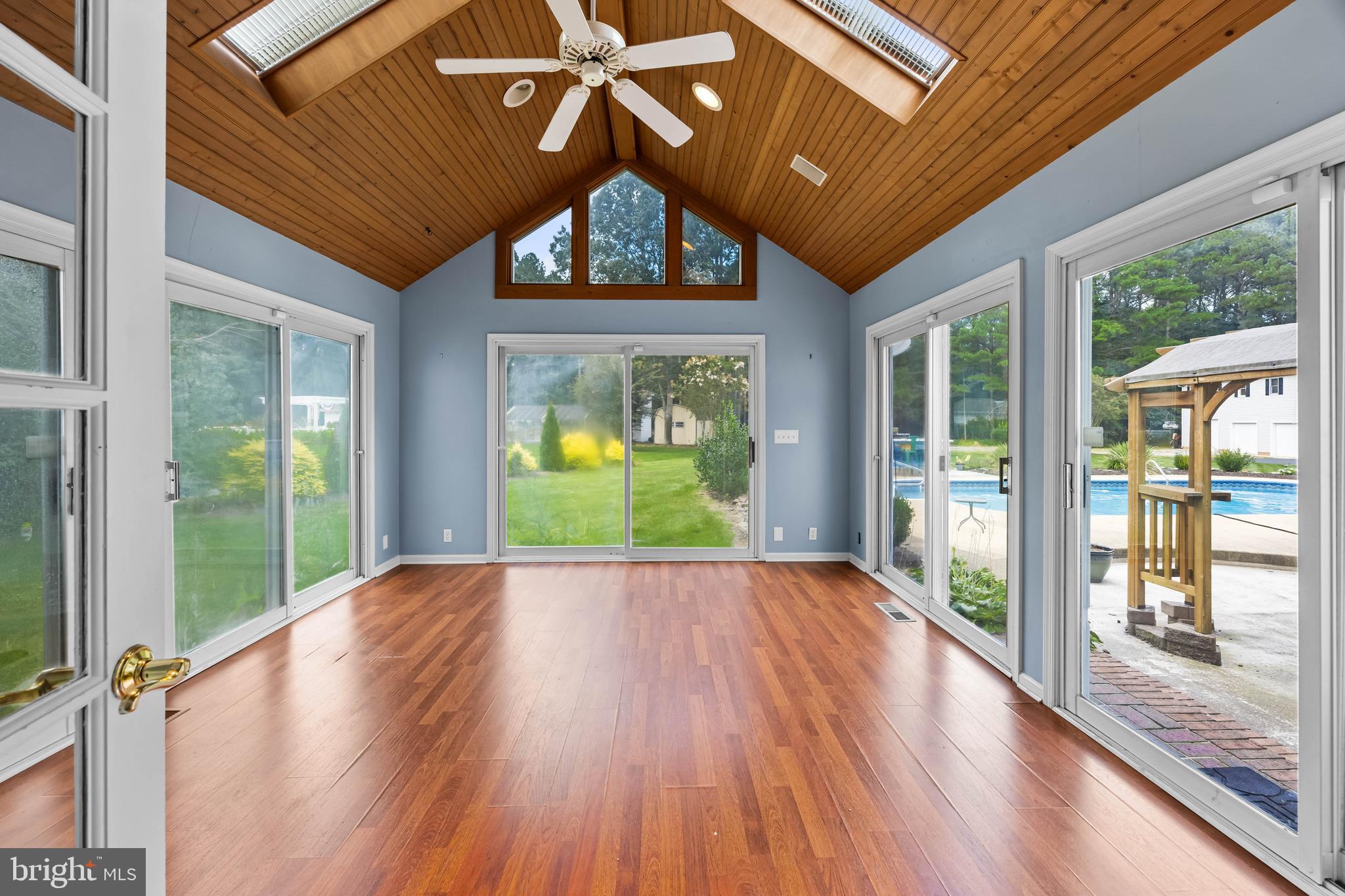 FOXCHASE - Residential