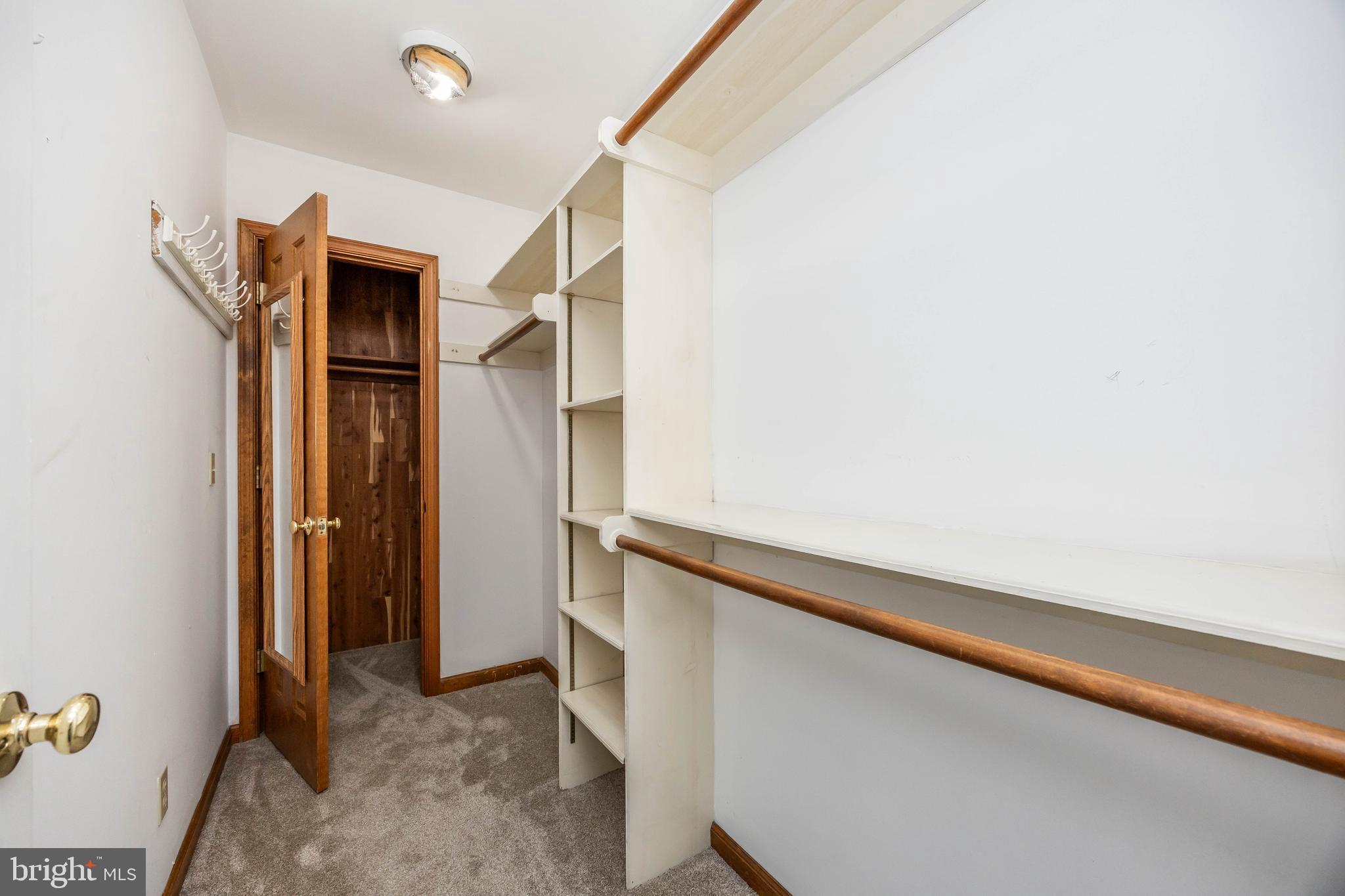 FOXCHASE - Residential