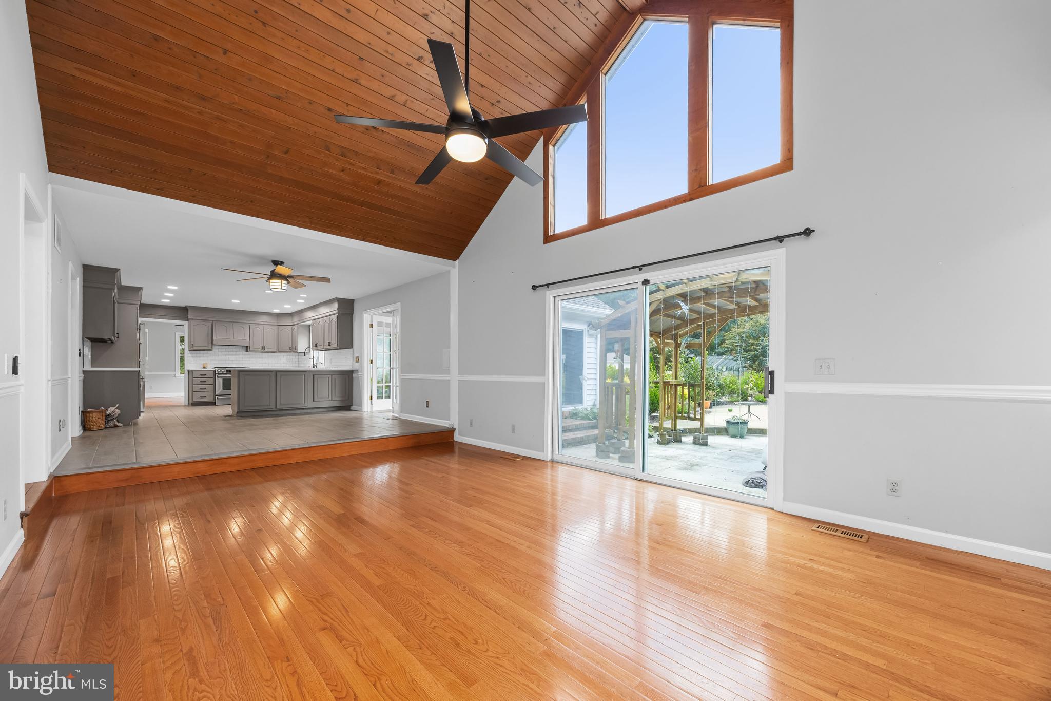 FOXCHASE - Residential