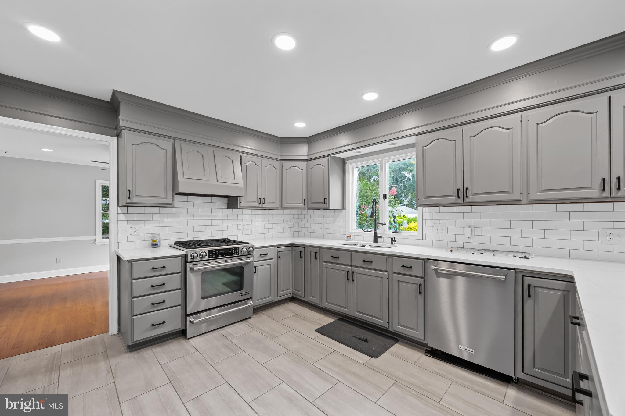 FOXCHASE - Residential